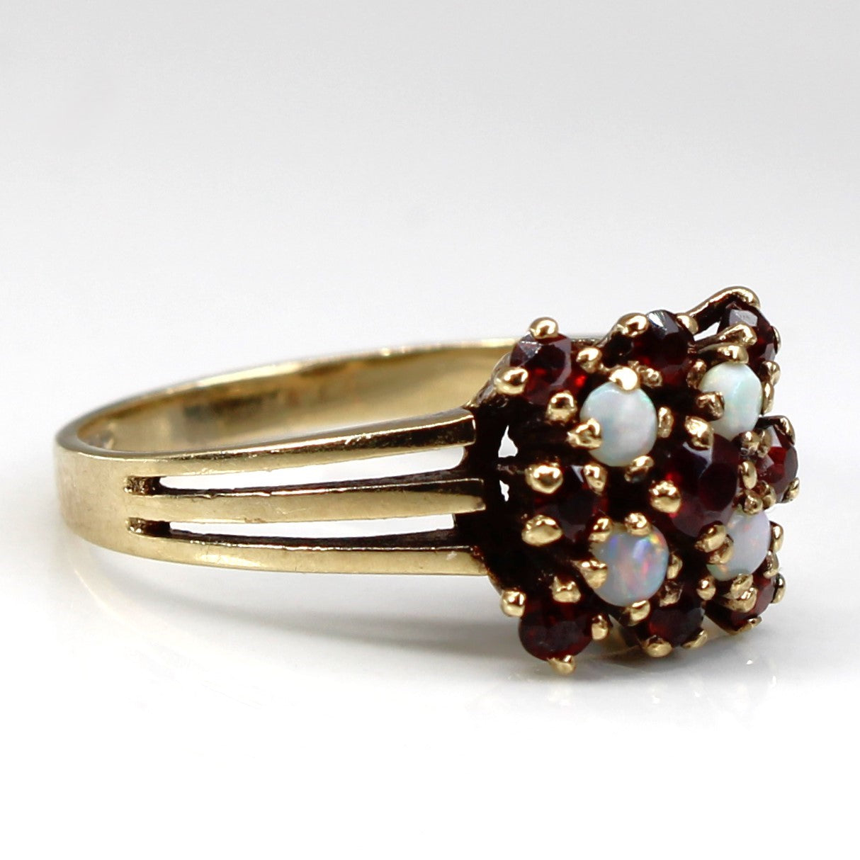 Bague sertie de grenats et d'opales | 0,50 ct | Taille 7 | 