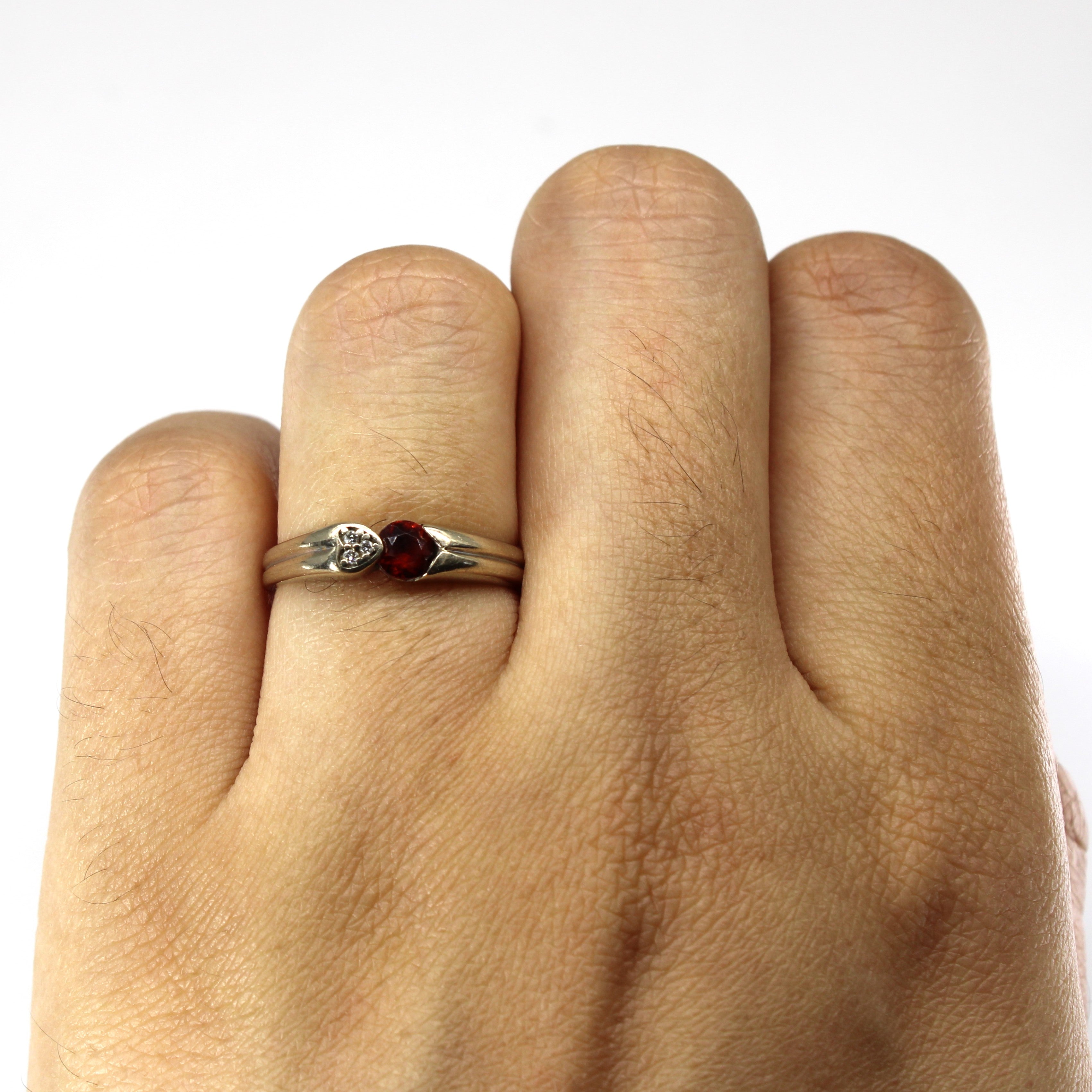 Garnet & Diamond Ring | 0.27ct | 0.02ctw | SZ 5.75 |