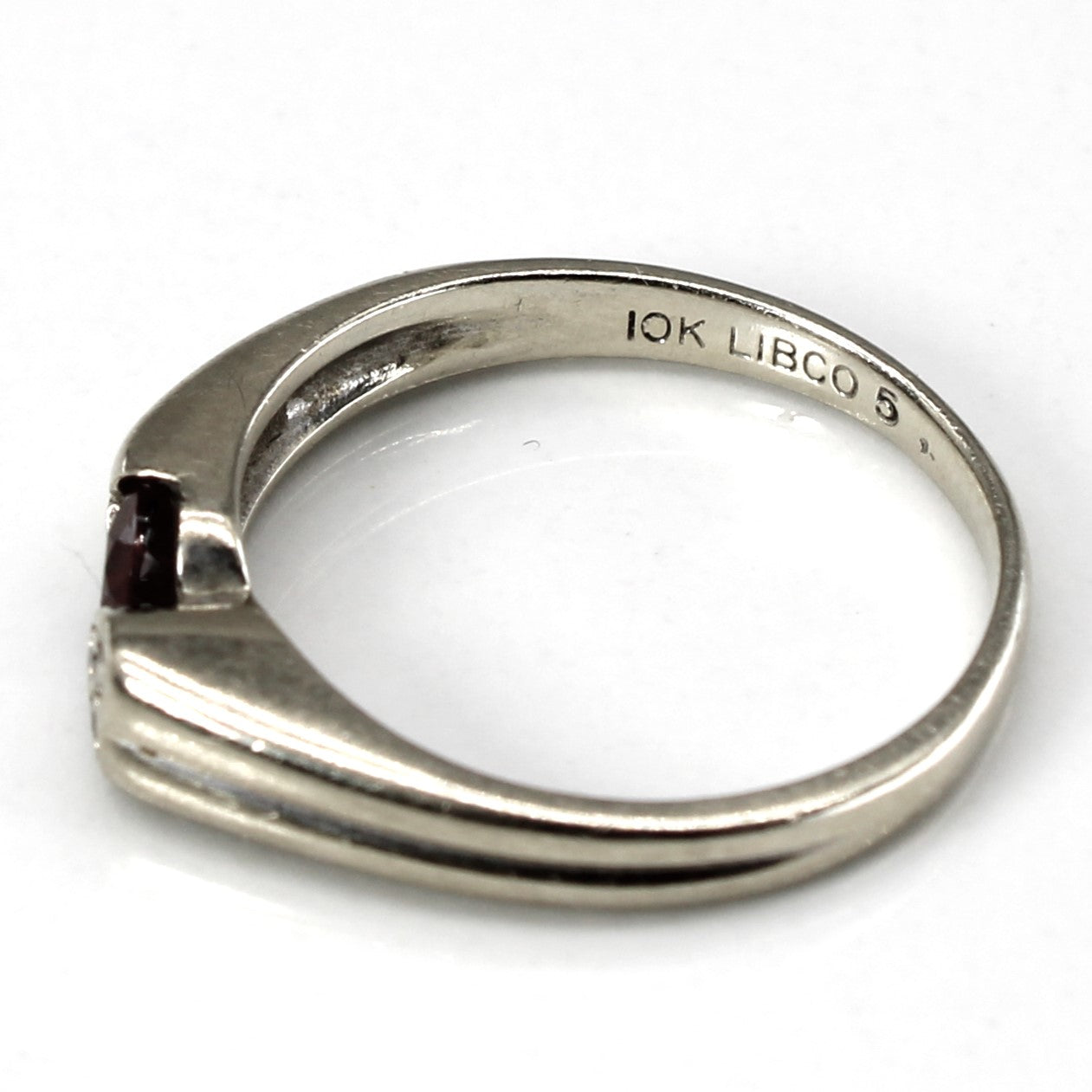 Garnet & Diamond Ring | 0.27ct | 0.02ctw | SZ 5.75 |