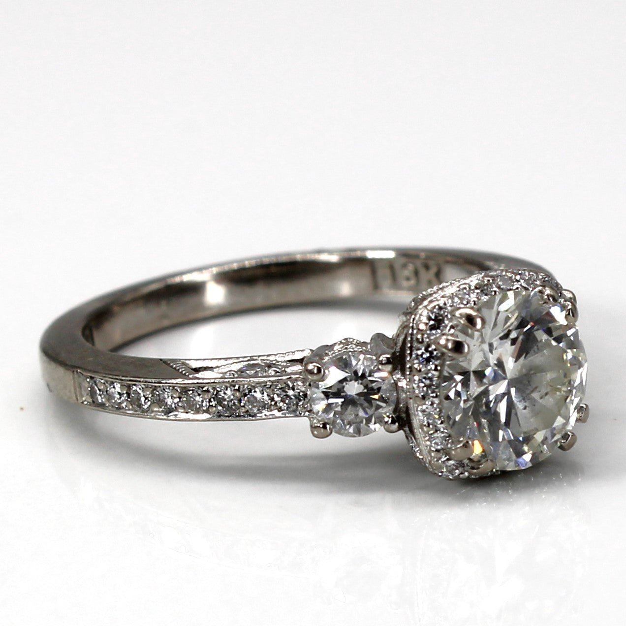 Halo Diamond Engagement Ring | 1.40ctw SI1/SI2 H/I | SZ 5.5 |