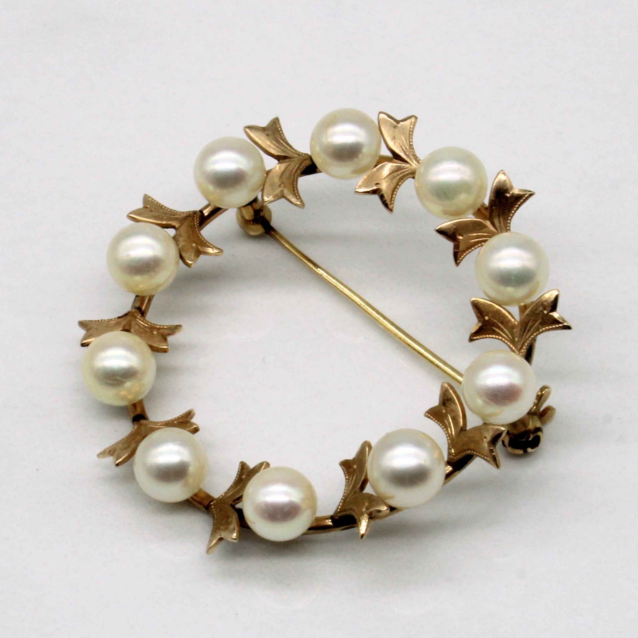 Pearl Wreath Brooch