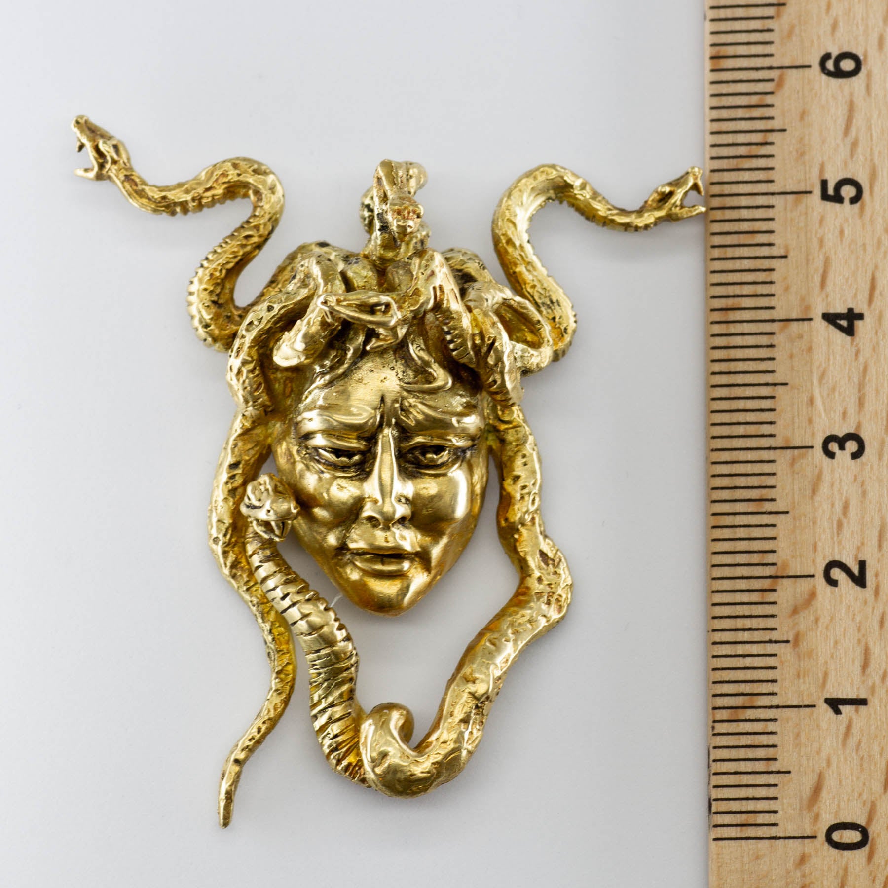 16k Gold Medusa Head Pendant