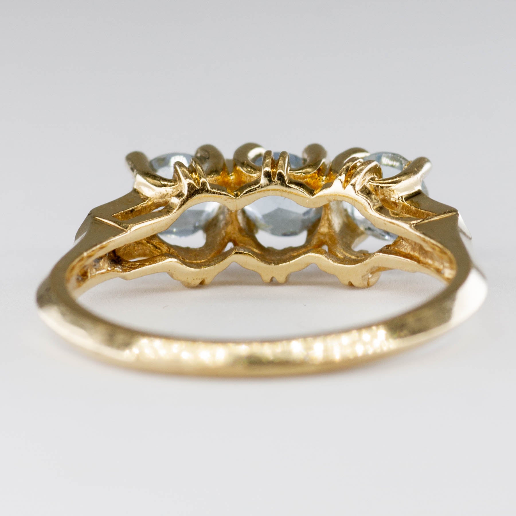 14k Yellow Gold Oval Aquamarine Three Stone Ring | 0.54ctw | SZ 5.5