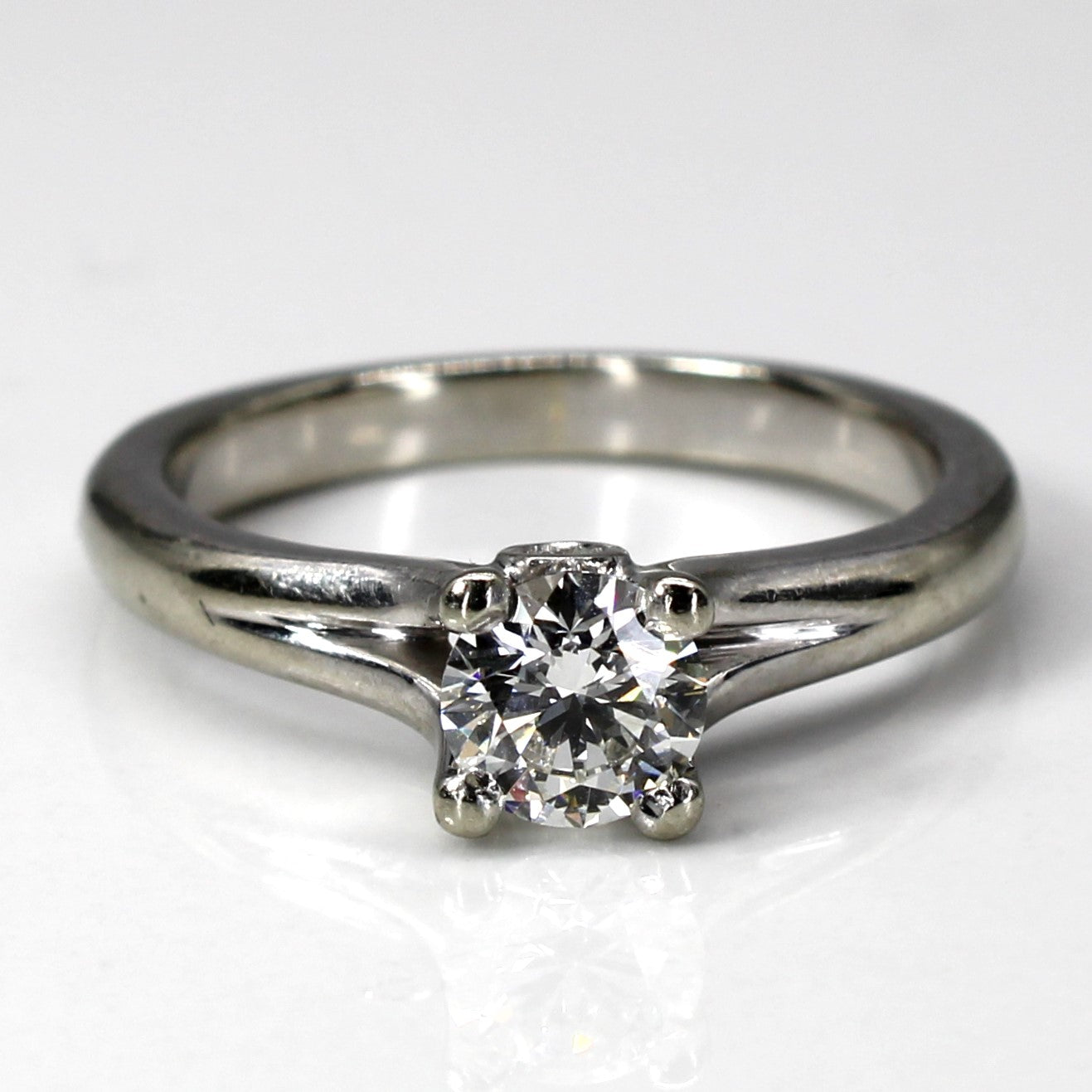 Cathedral Set Canadian Diamond Engagement Ring | 0.74ctw SI1 I | SZ 7.5 |