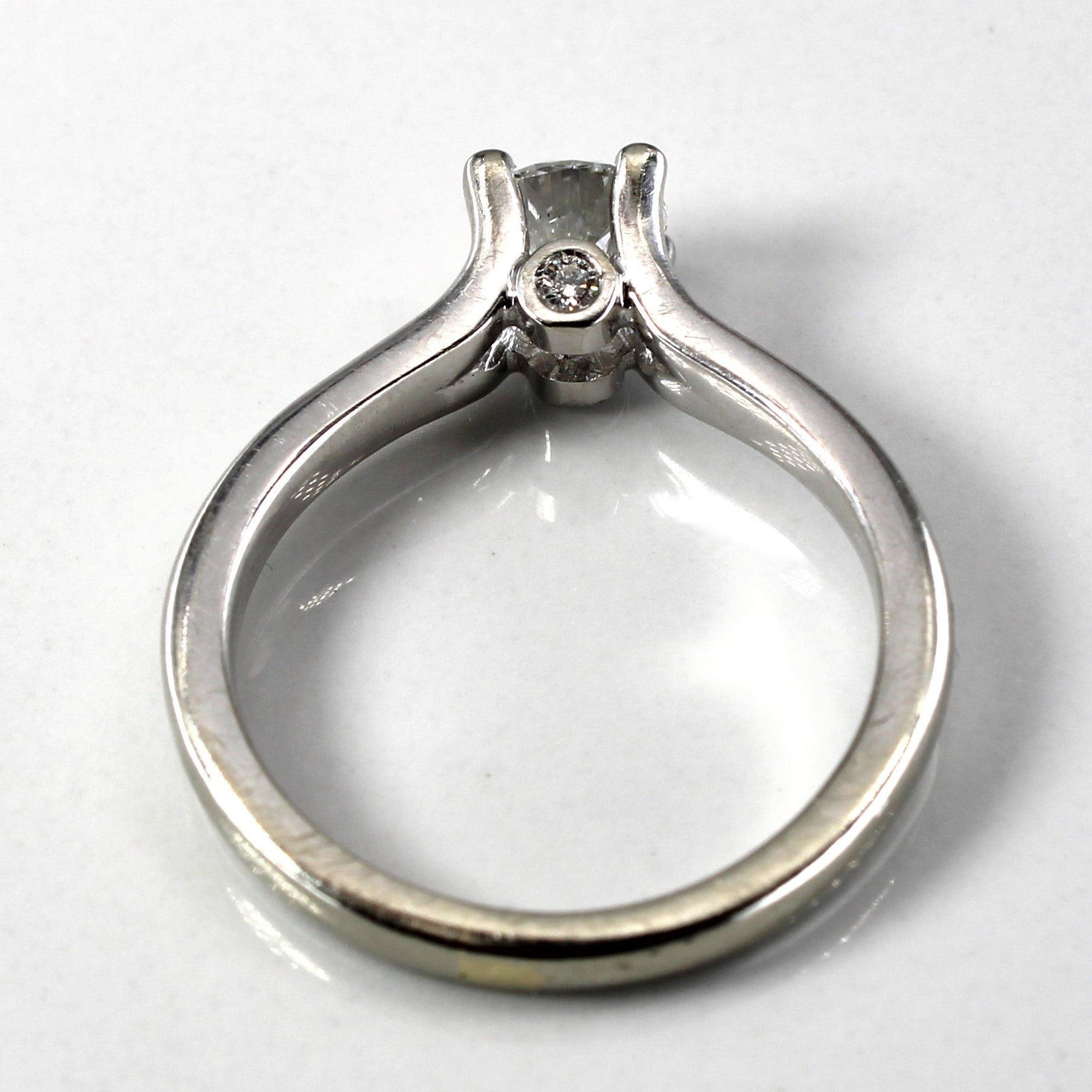 Cathedral Set Canadian Diamond Engagement Ring | 0.74ctw SI1 I | SZ 7.5 |
