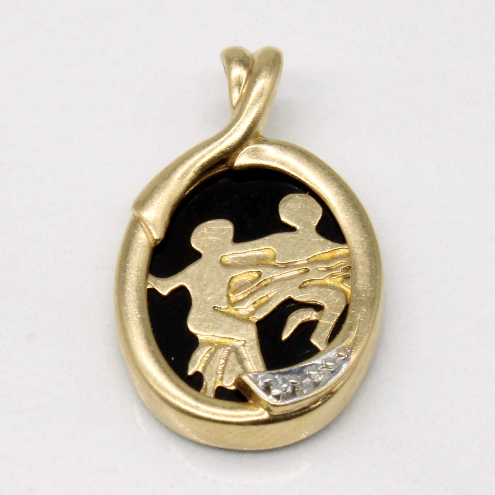 Pendentif en onyx et diamants | 1,60 ct, 0,01 ct | 