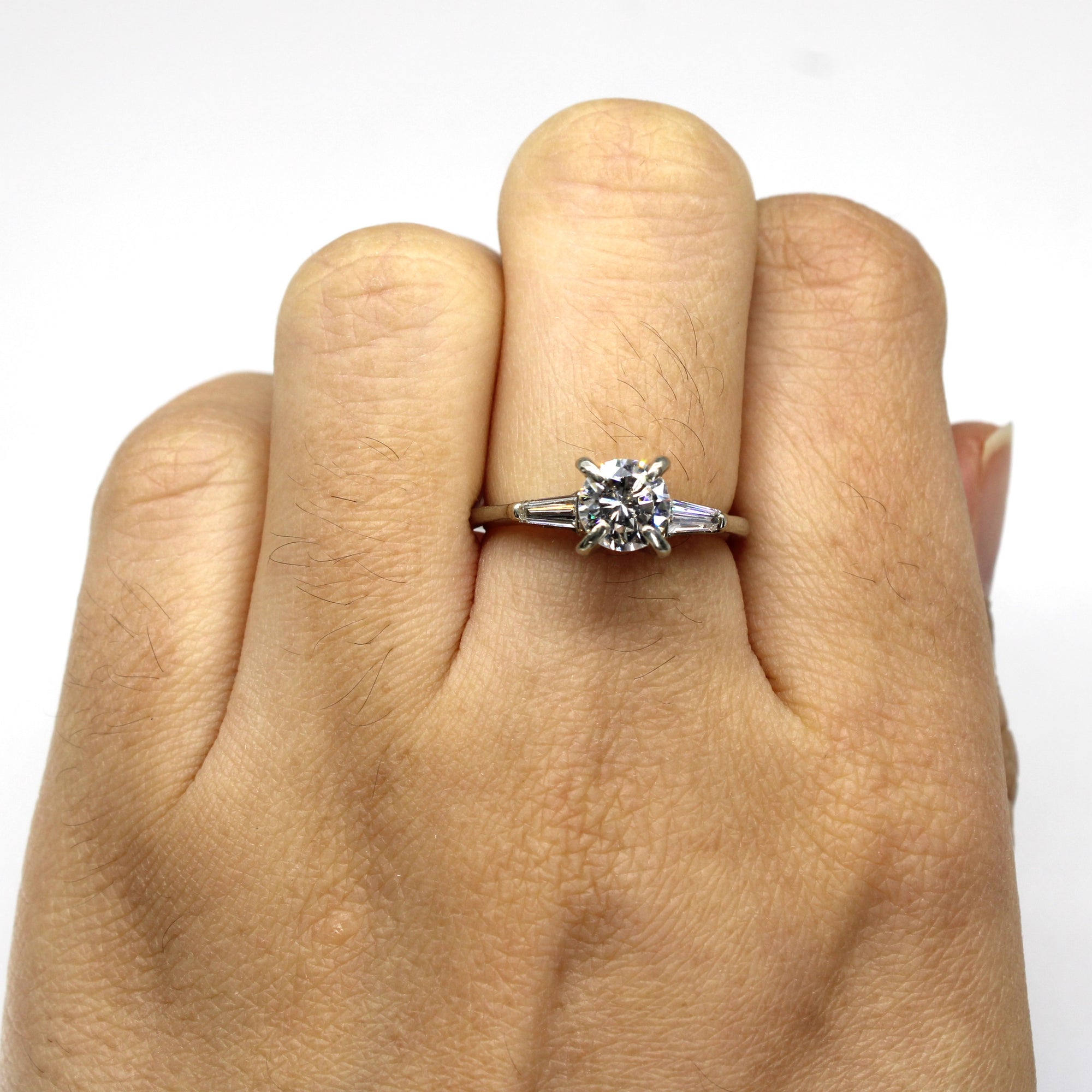 Three Stone Diamond Ring | 1.06ctw I1 G/H | SZ 6.25 |