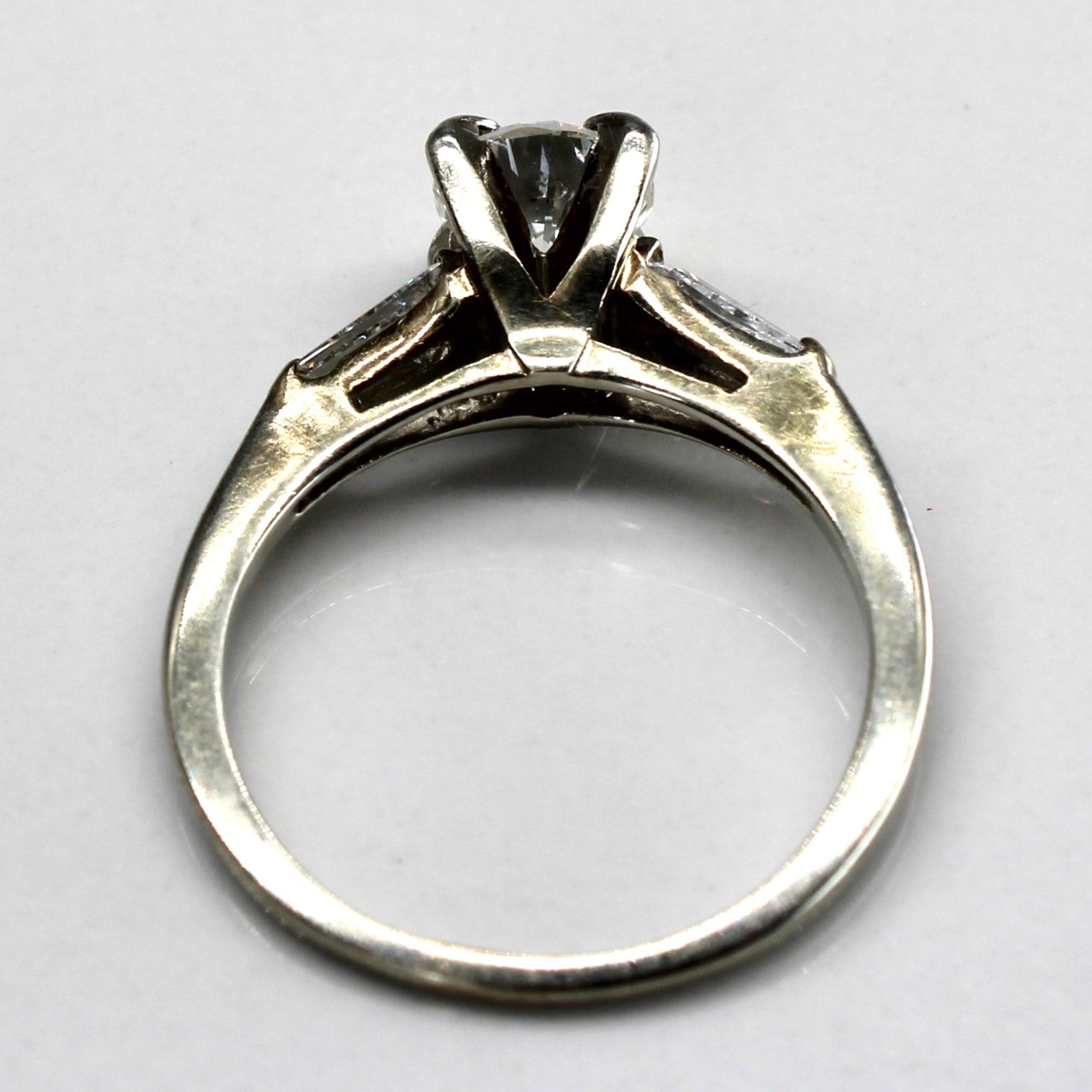 Three Stone Diamond Ring | 1.06ctw I1 G/H | SZ 6.25 |