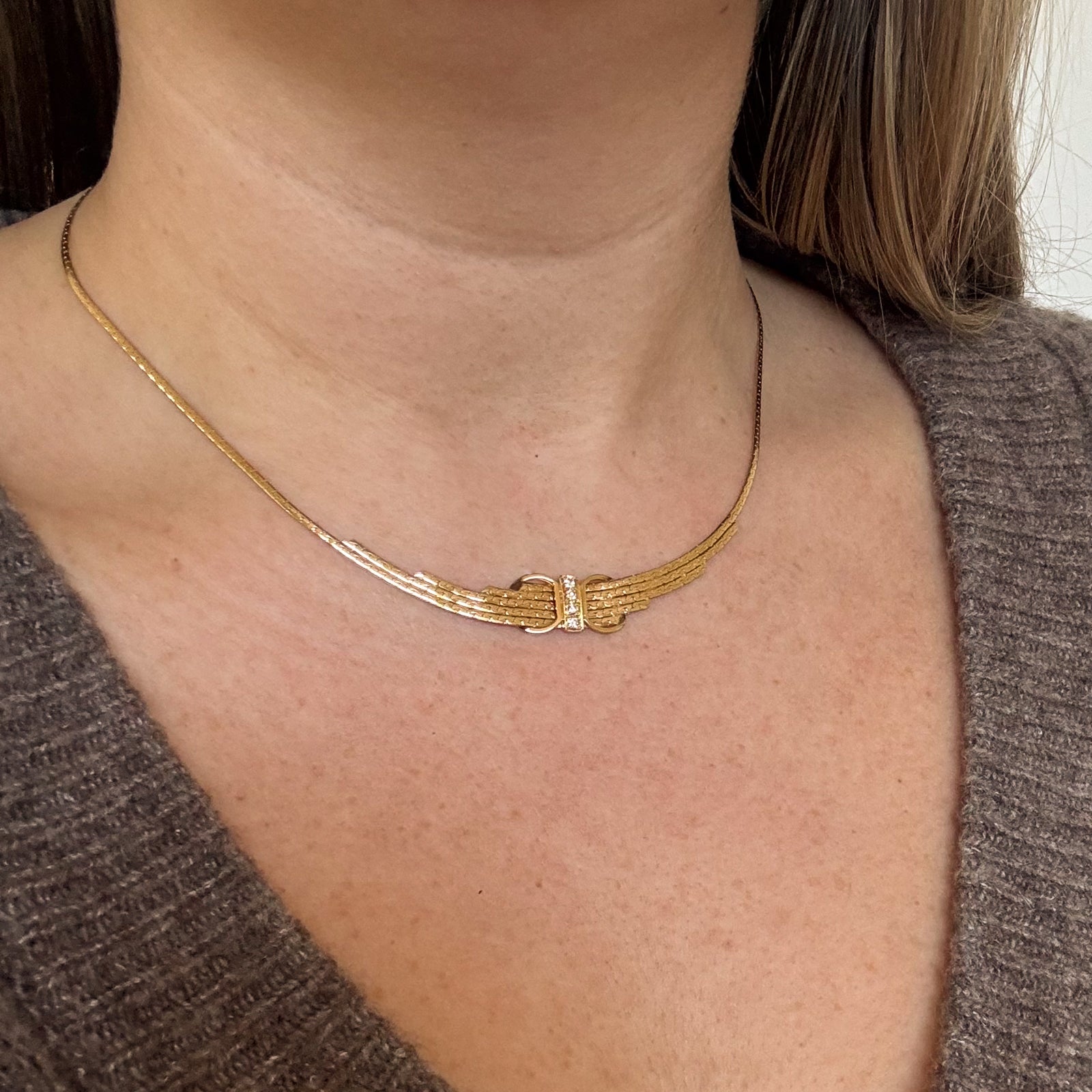 Four Stone Diamond Scoop Necklace | 0.11ctw | 16" |