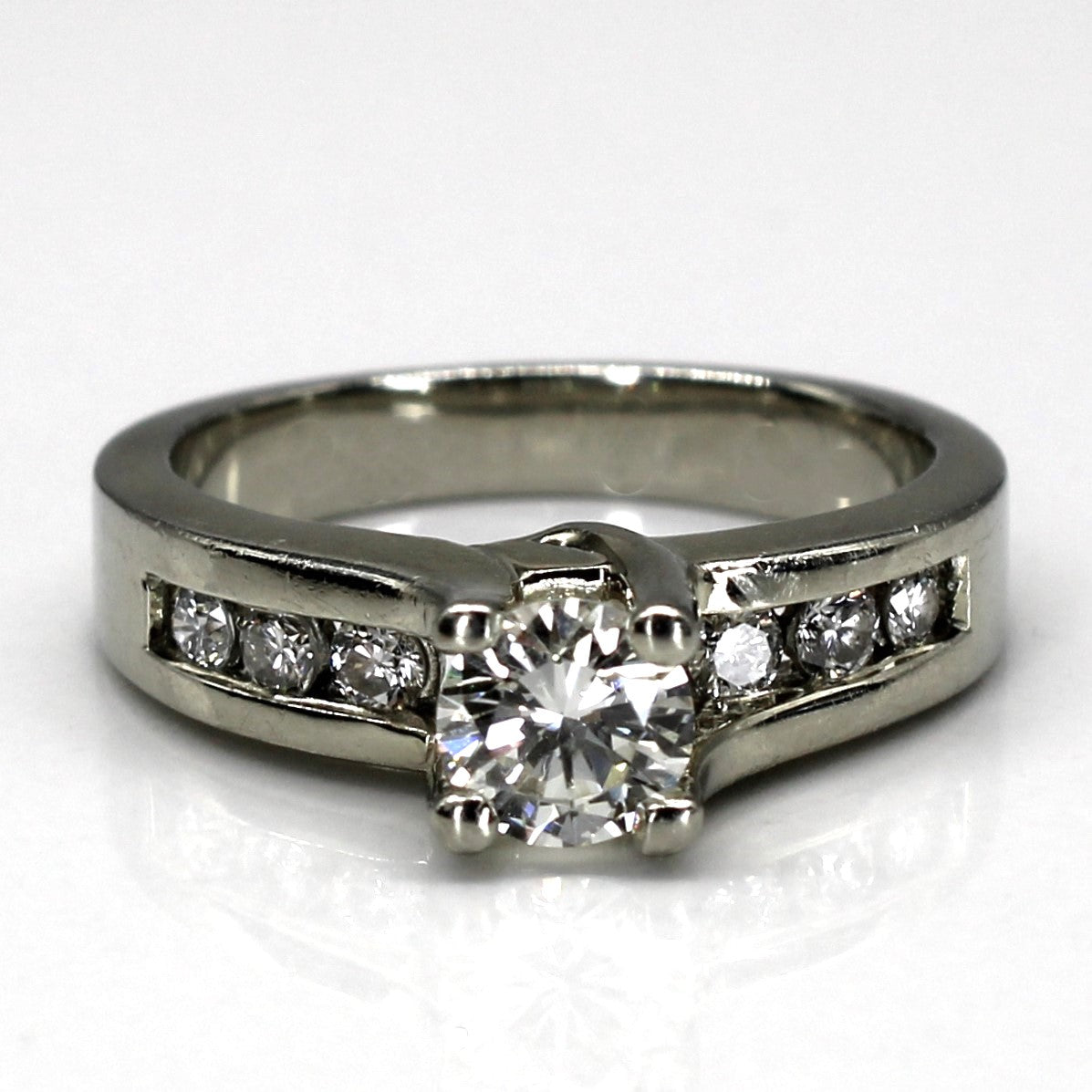 Solitaire with Accents Diamond Ring | 0.78ctw SI1/SI2 H/I | SZ 6.5 |