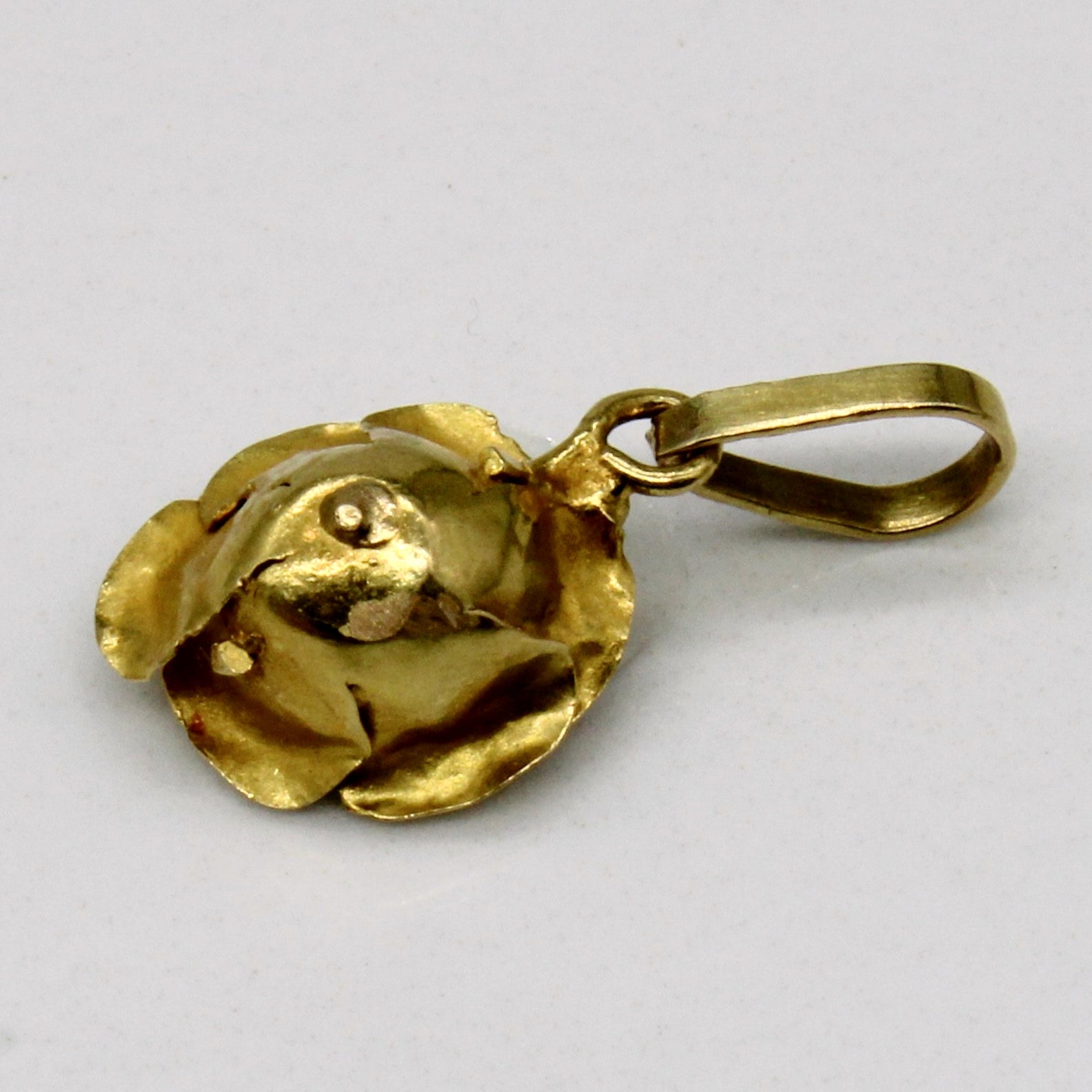 Pendentif en perle baroque 