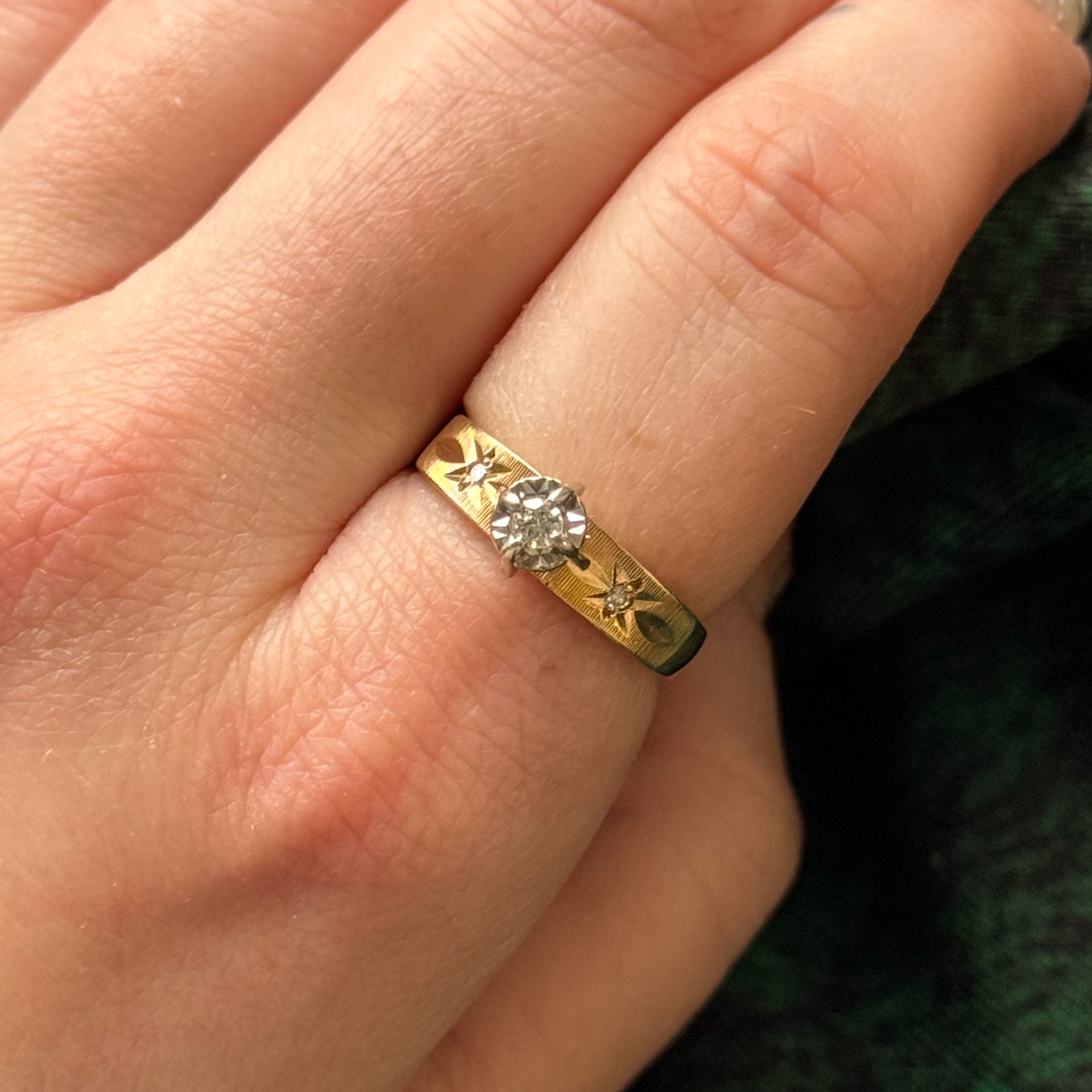 High Illusion Set Diamond Ring | 0.11ctw | SZ 7.5 |