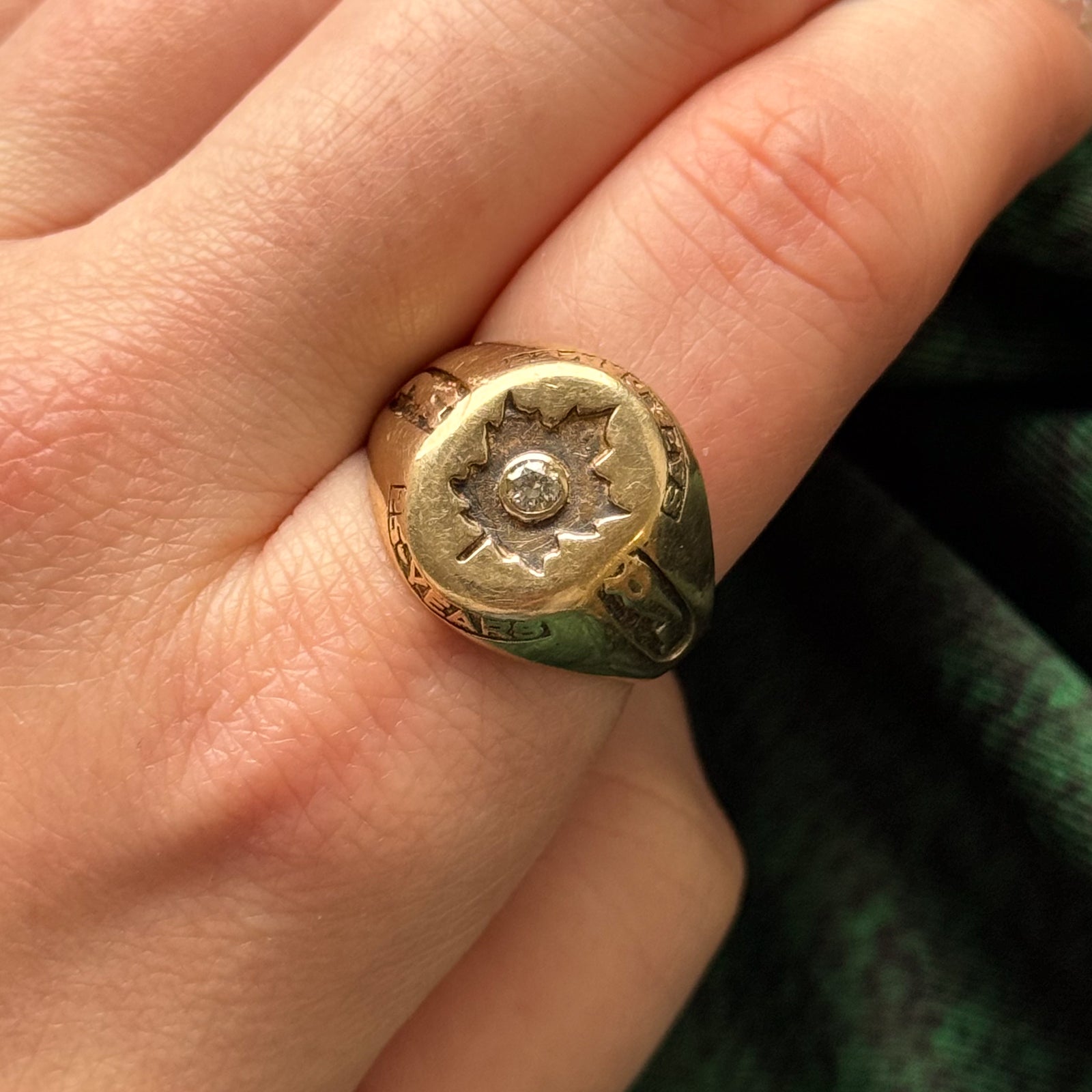 'Safe Driver 25 Year' Greyhound Diamond Ring | 0.10ct | SZ 9 |
