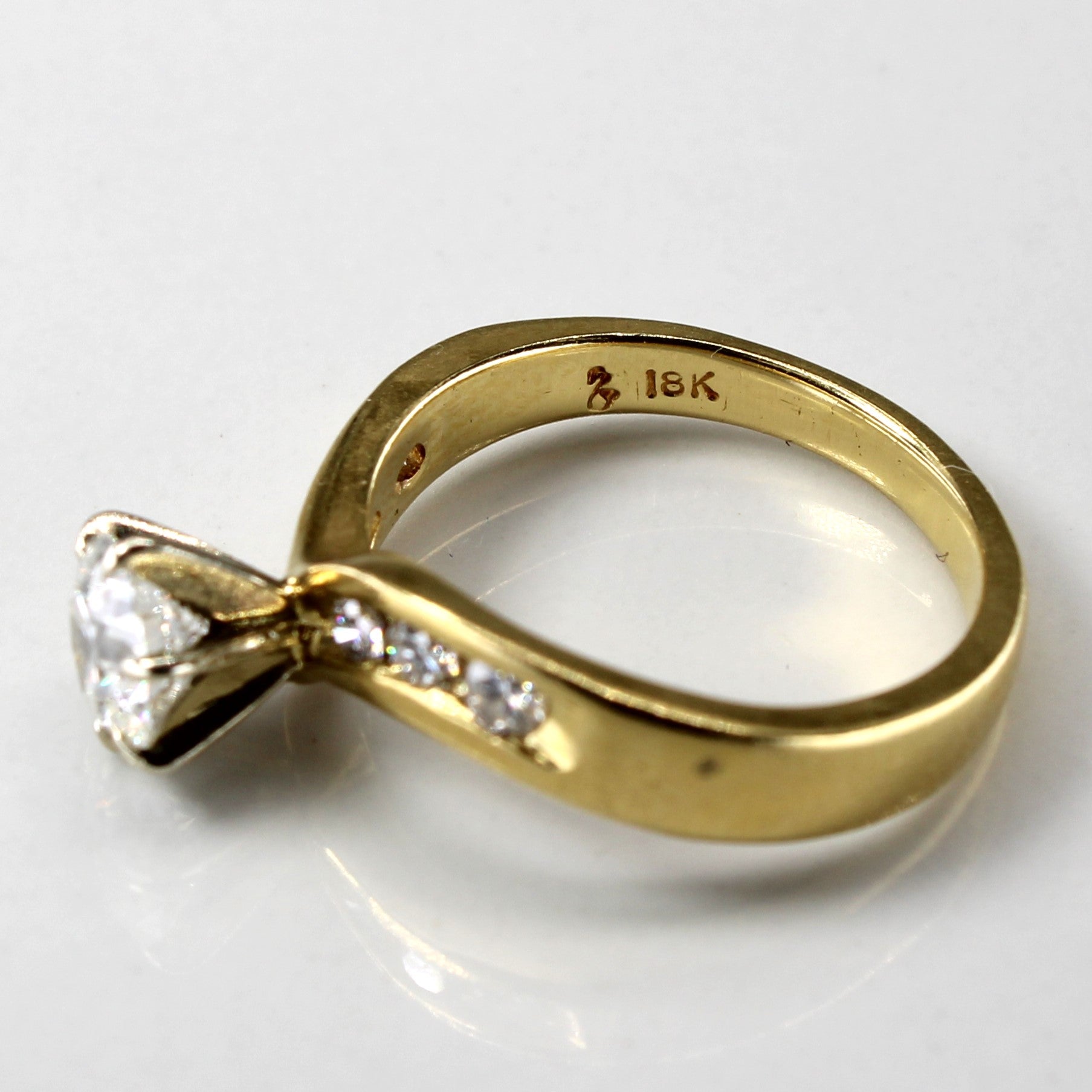 Solitaire with Channel Accents Gold Ring | 0.95ctw SI1 G/H | SZ 4.75 |