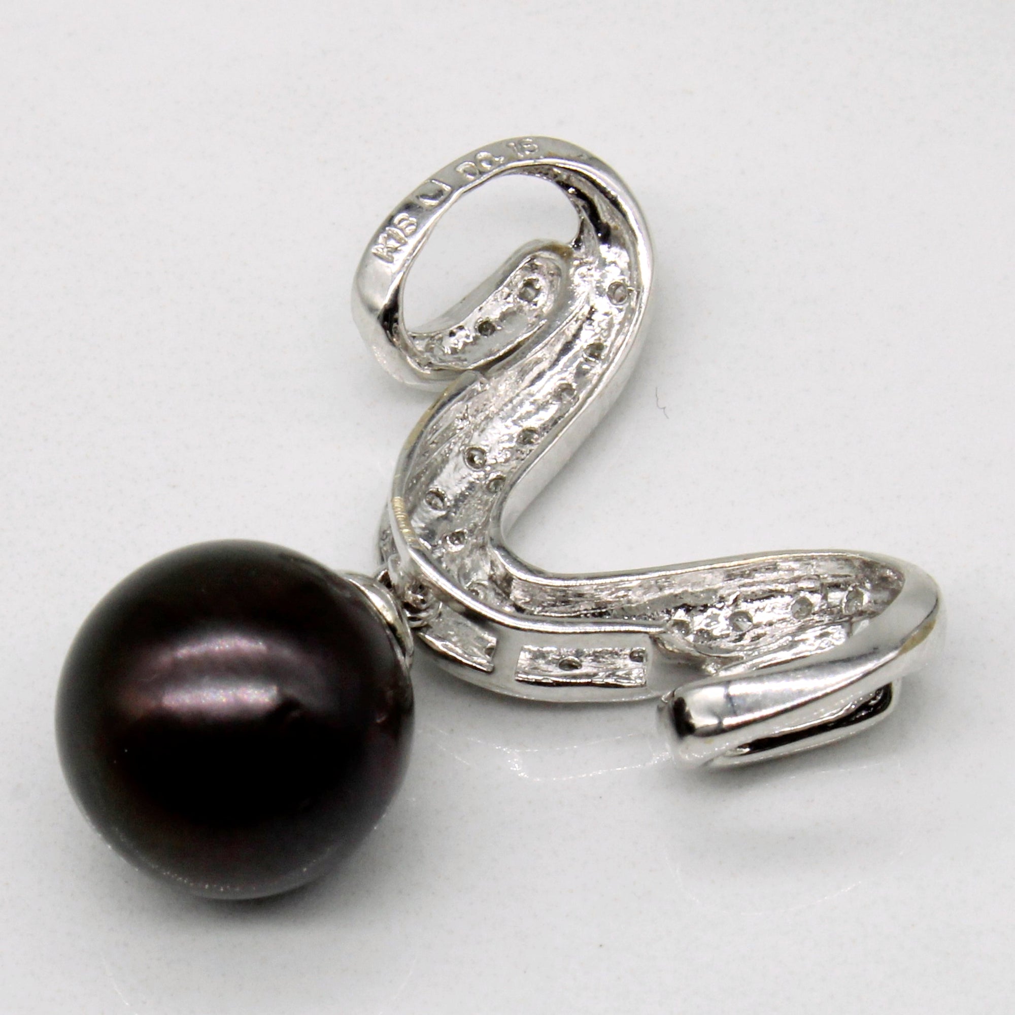Black Pearl & Diamond Pendant | 0.18ctw |