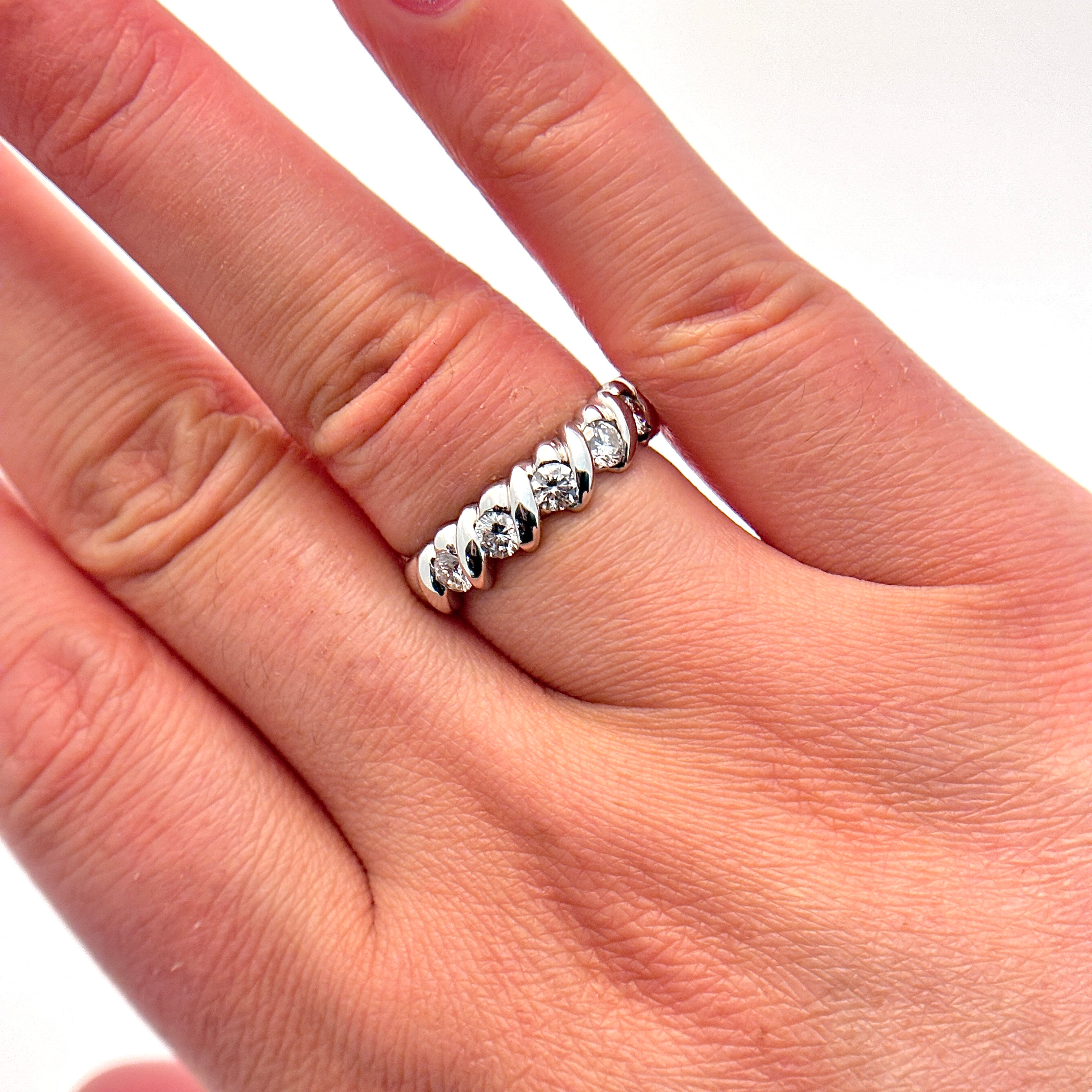 18K White Gold Diamond Ring | 0.63ctw | SZ 6.75 |