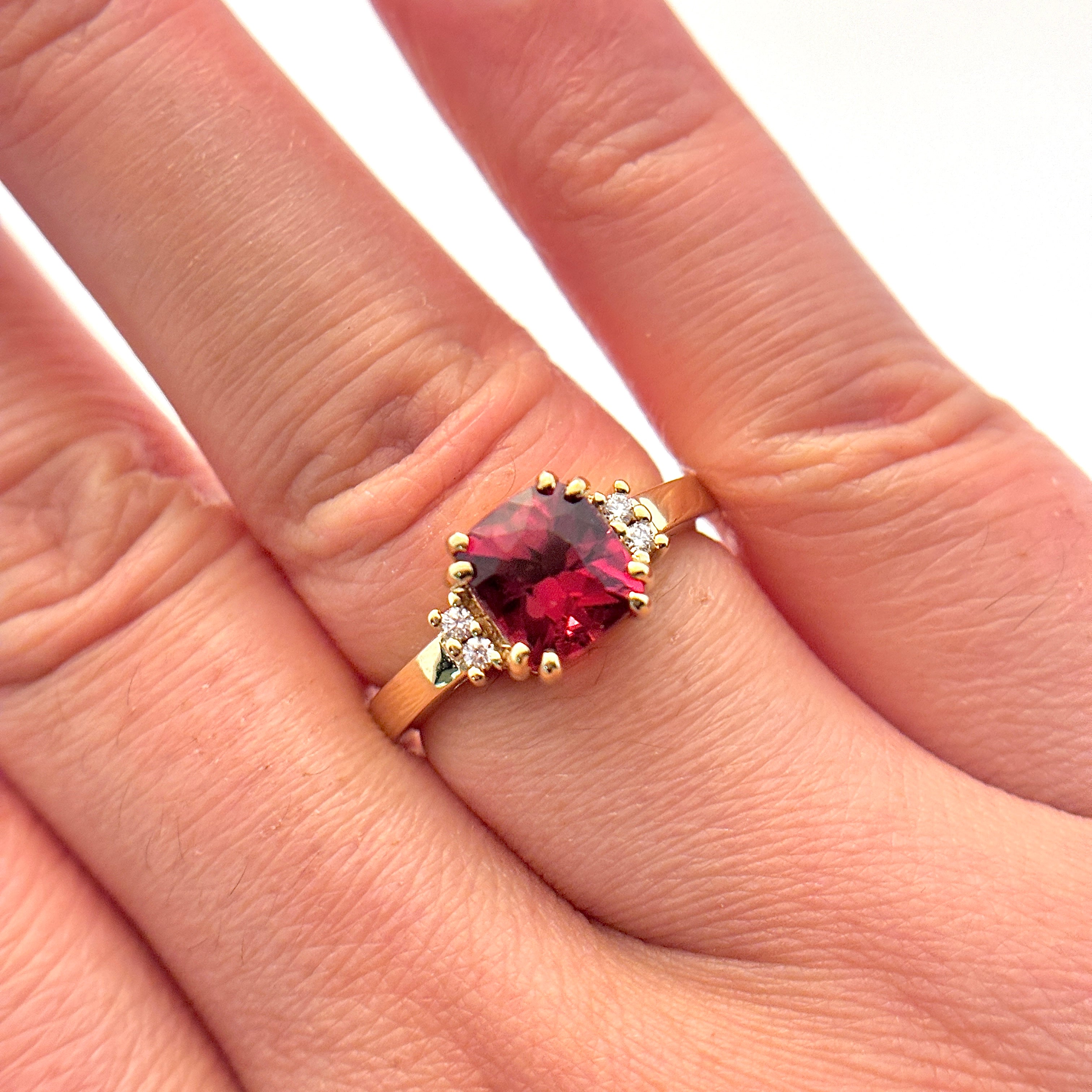 18K Cushion Cut Garnet & Diamond Accented Ring | 2.53ct, 0.06ctw | SZ 6.25 |