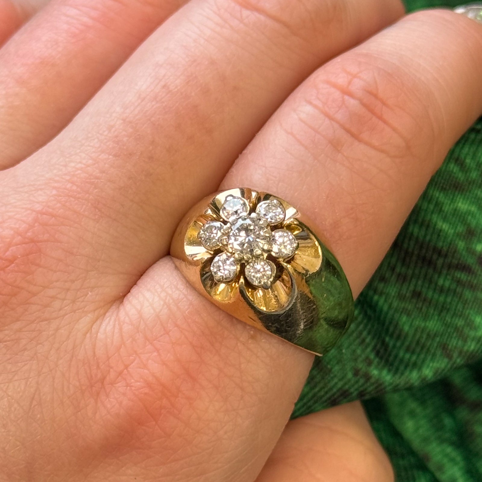 Vintage Diamond Cluster Ring | 0.27ctw | SZ 9.5 |