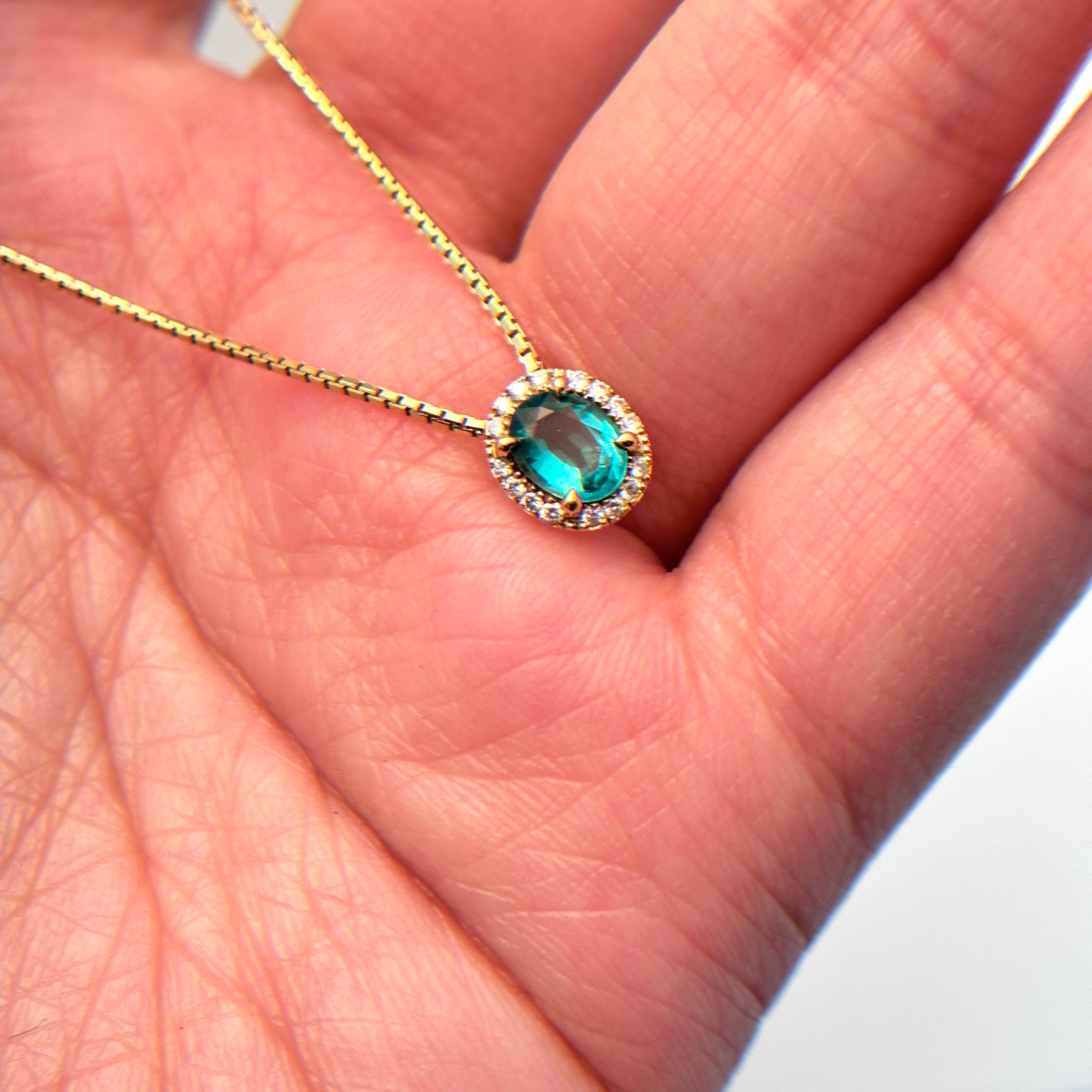 18K Yellow Gold Emerald Diamond Necklace | 0.42ct, 0.10ctw | 16"|