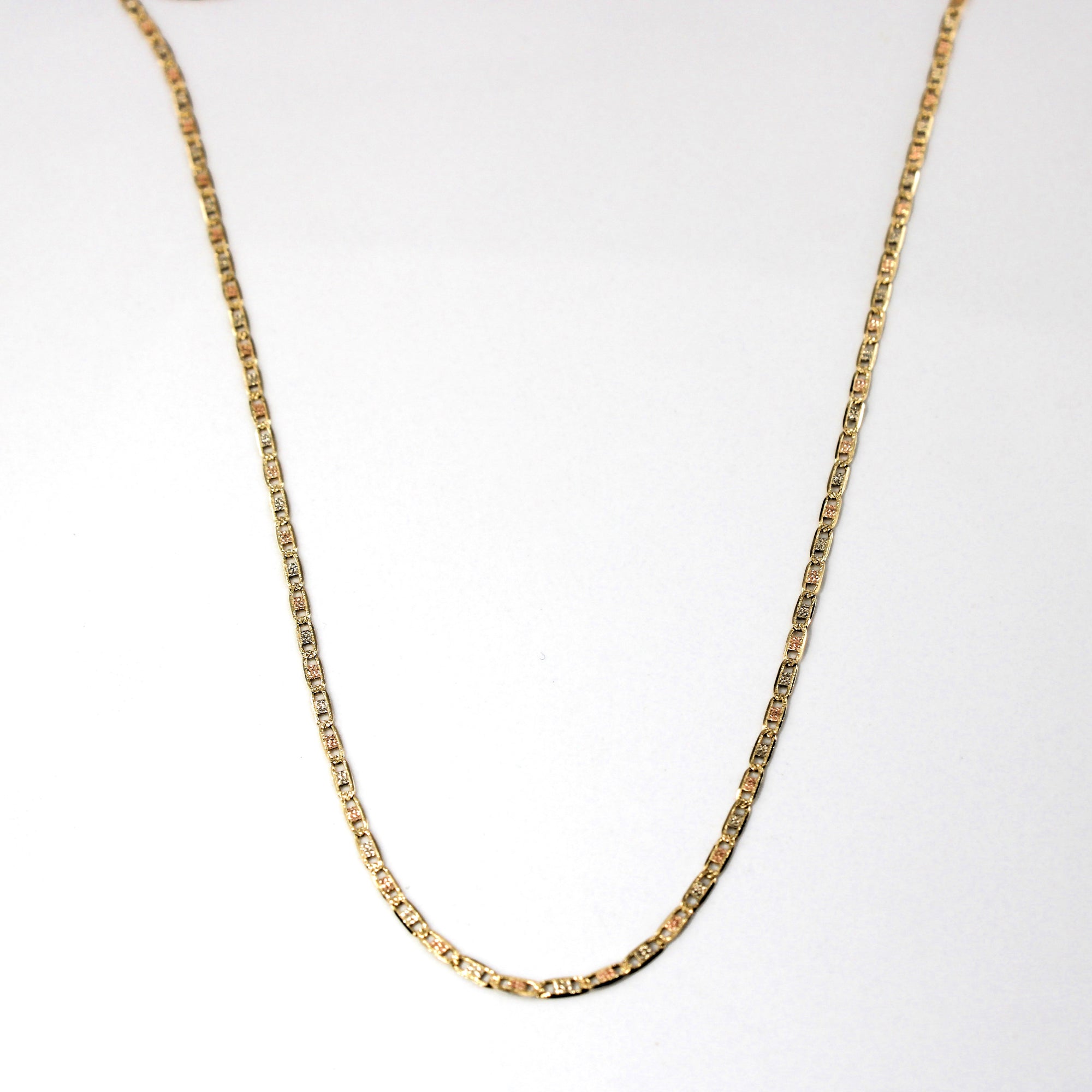 Tri Tone Gold Anchor Chain | 18