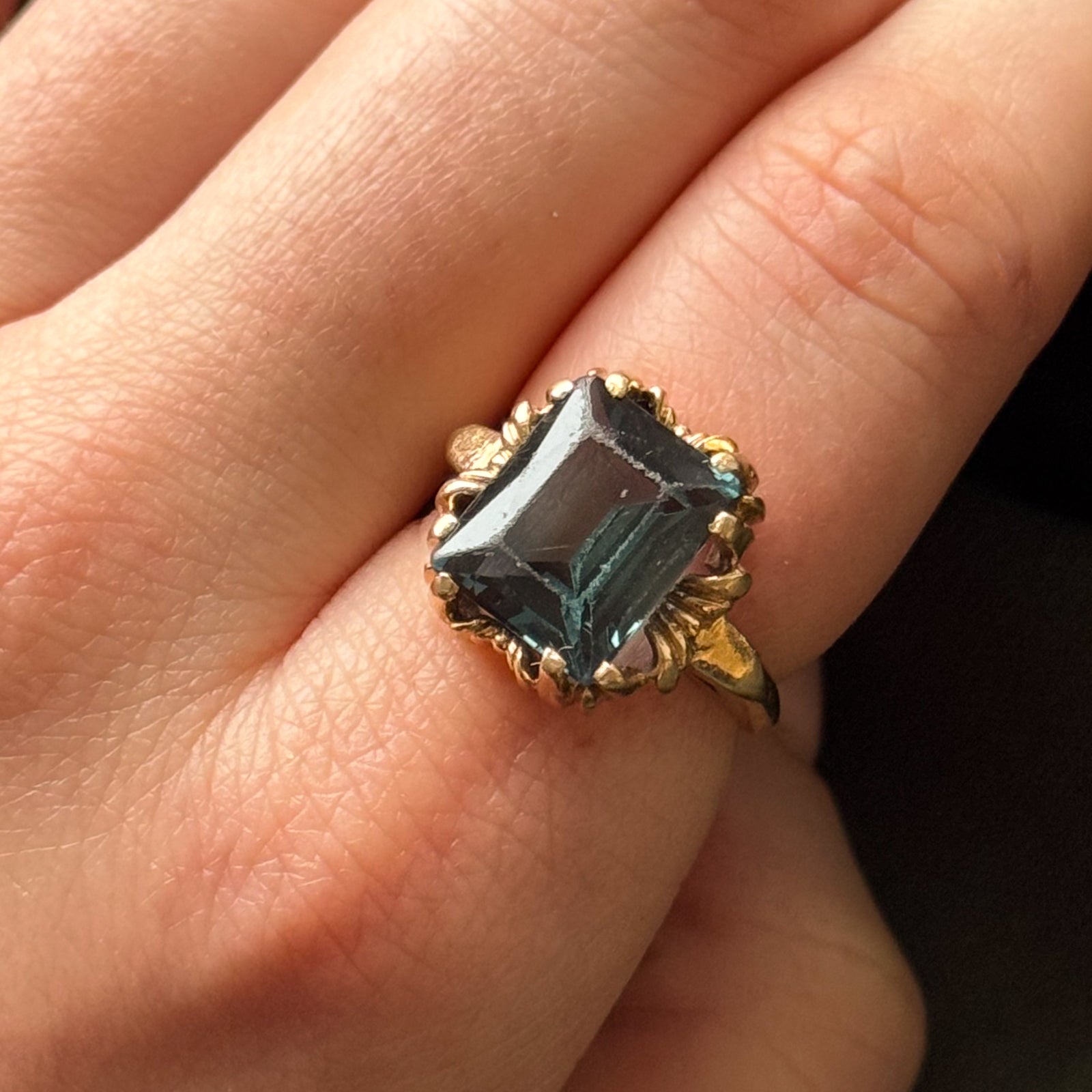 Synthetic Spinel Cocktail Ring | 7.00ct | SZ 6 |