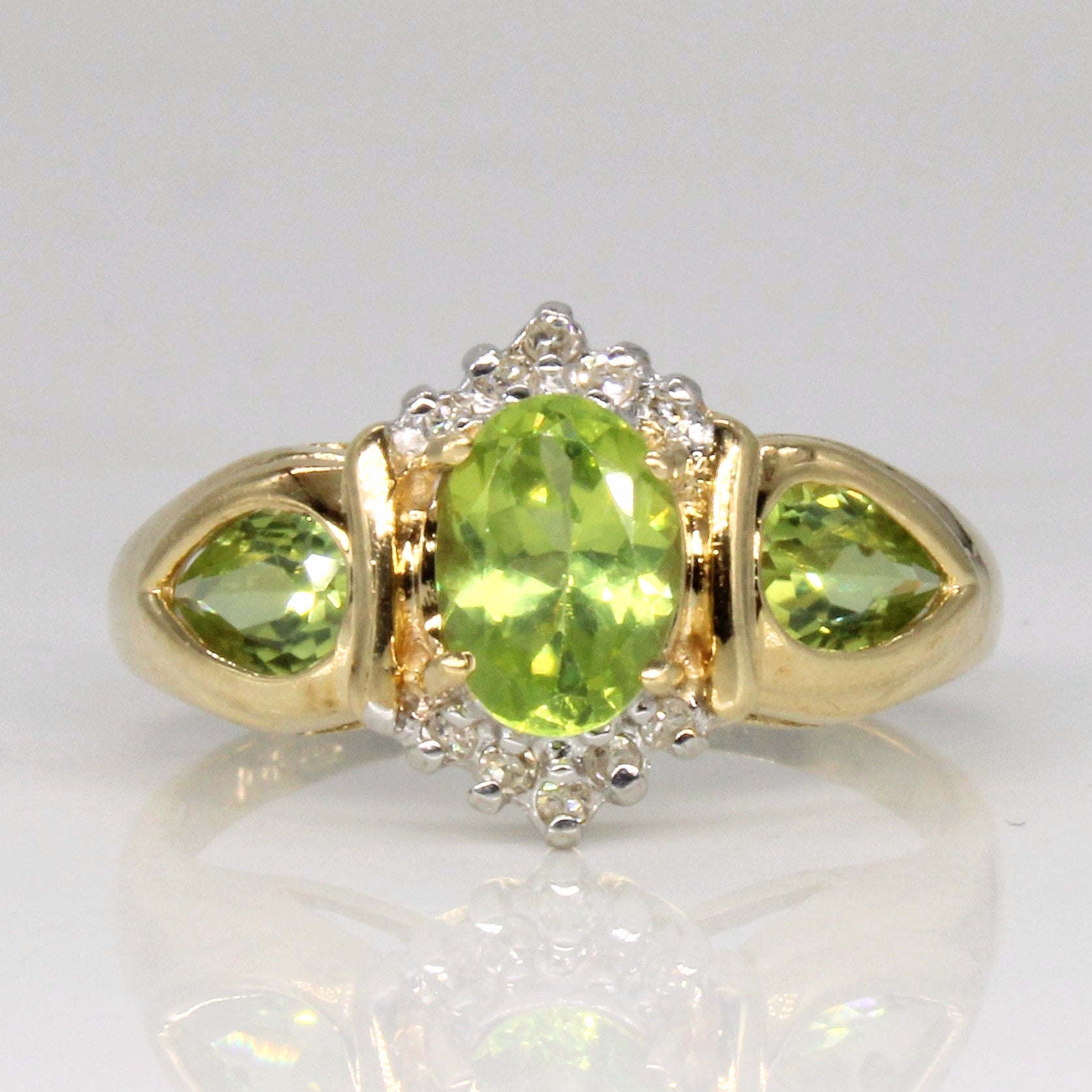 Peridot & Diamond Cocktail Ring | 1.60ctw, 0.05ctw | SZ 6.75 |