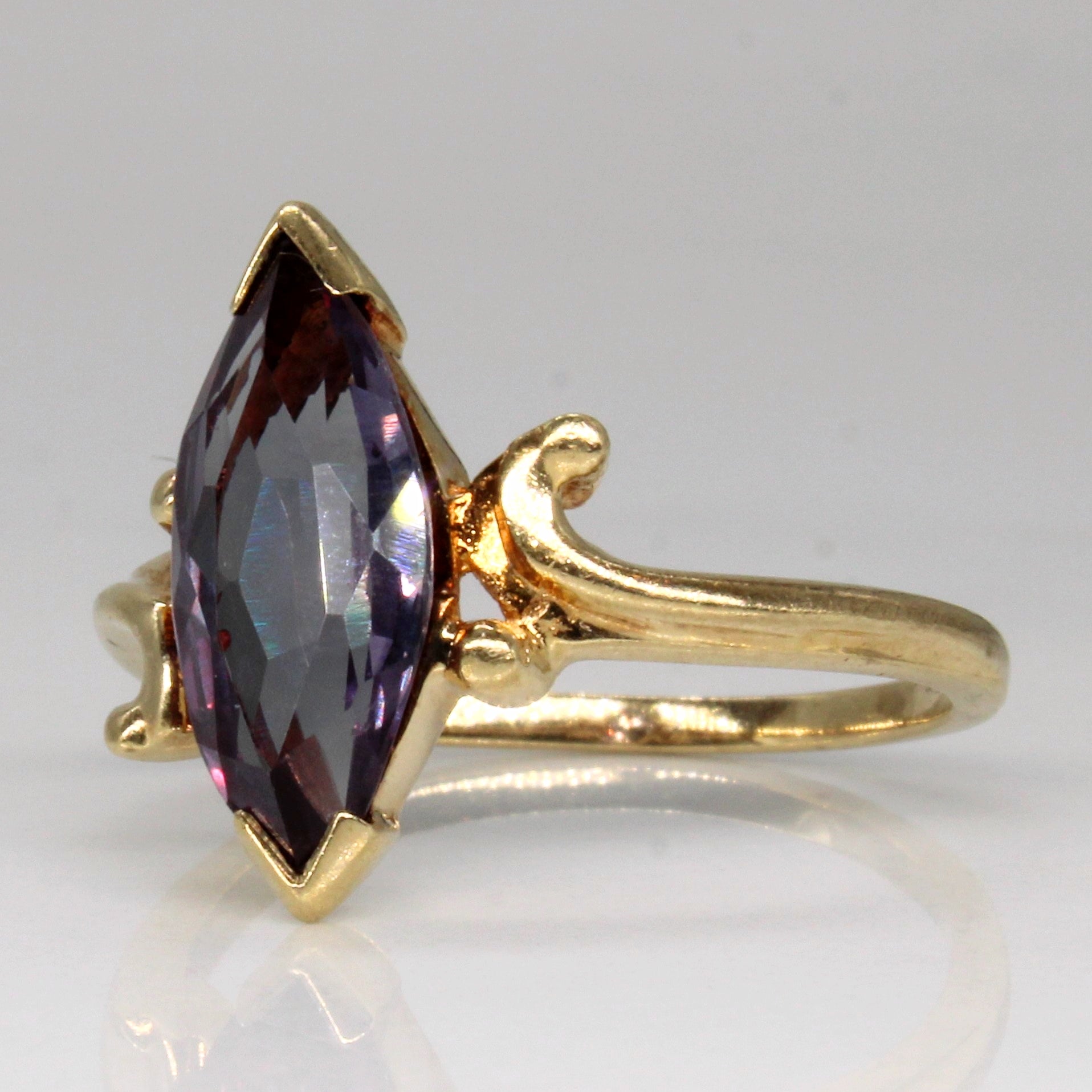Synthetic Colour Change Sapphire Cocktail Ring | 2.90ct | SZ 8.5 |