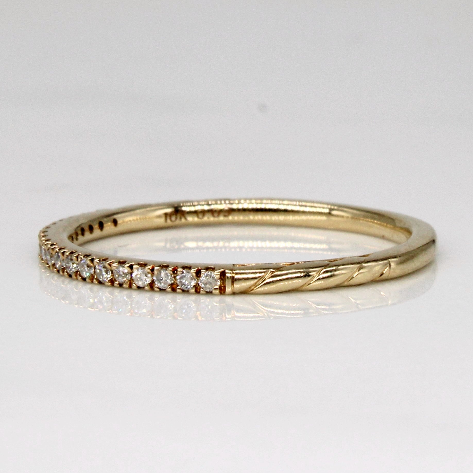 'Michael Hill' Diamond Ring | 0.09ctw | SZ 7.25 |