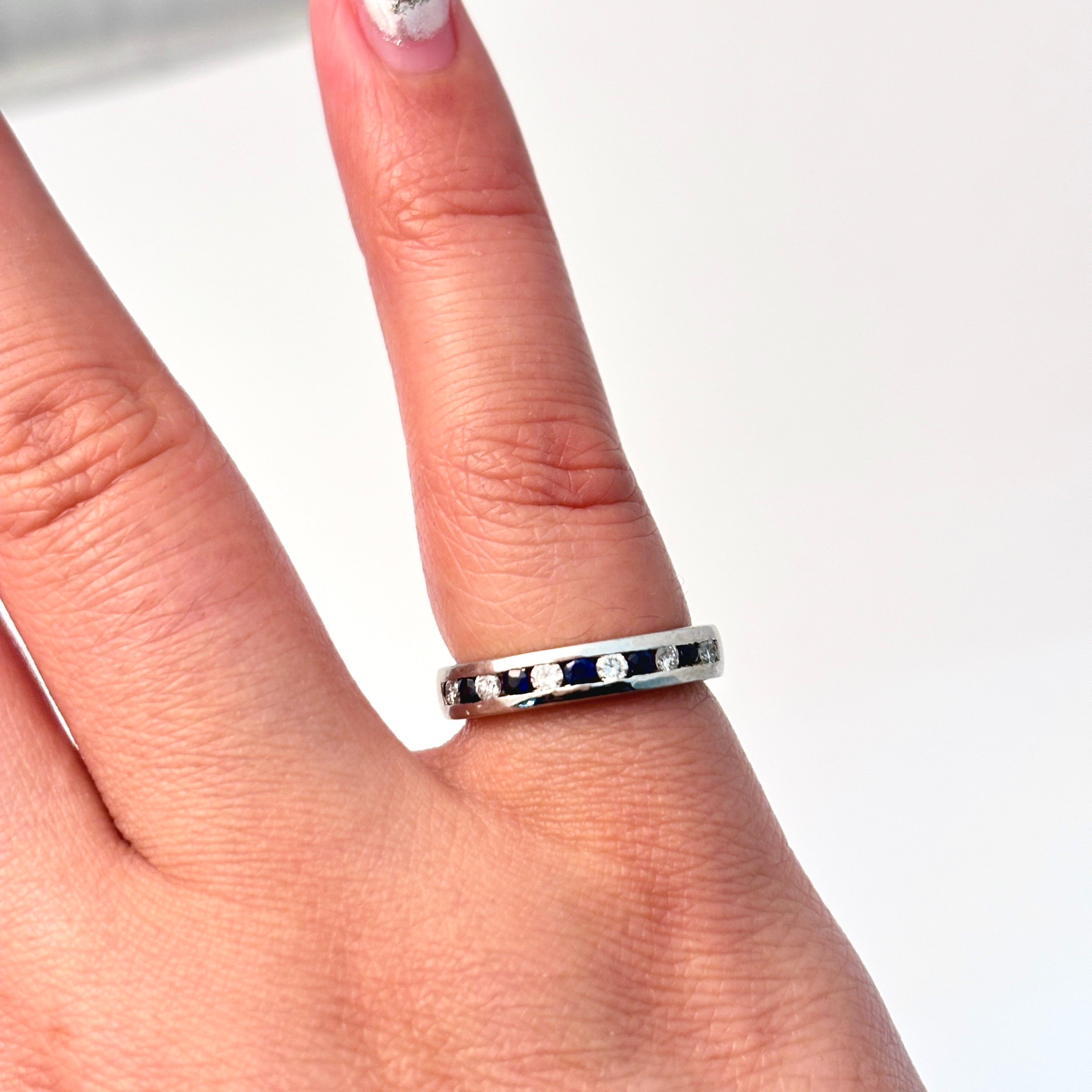 18K White Gold Sapphire and Diamond Ring | 0.26ct, 0.18ctw | SZ 4.5