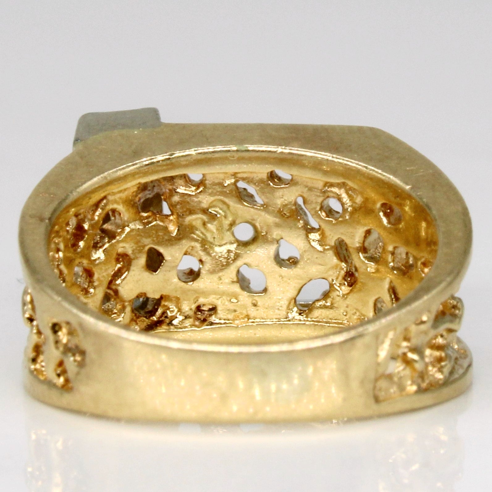 Textured Diamond Ring | 0.03ctw | SZ 4 |
