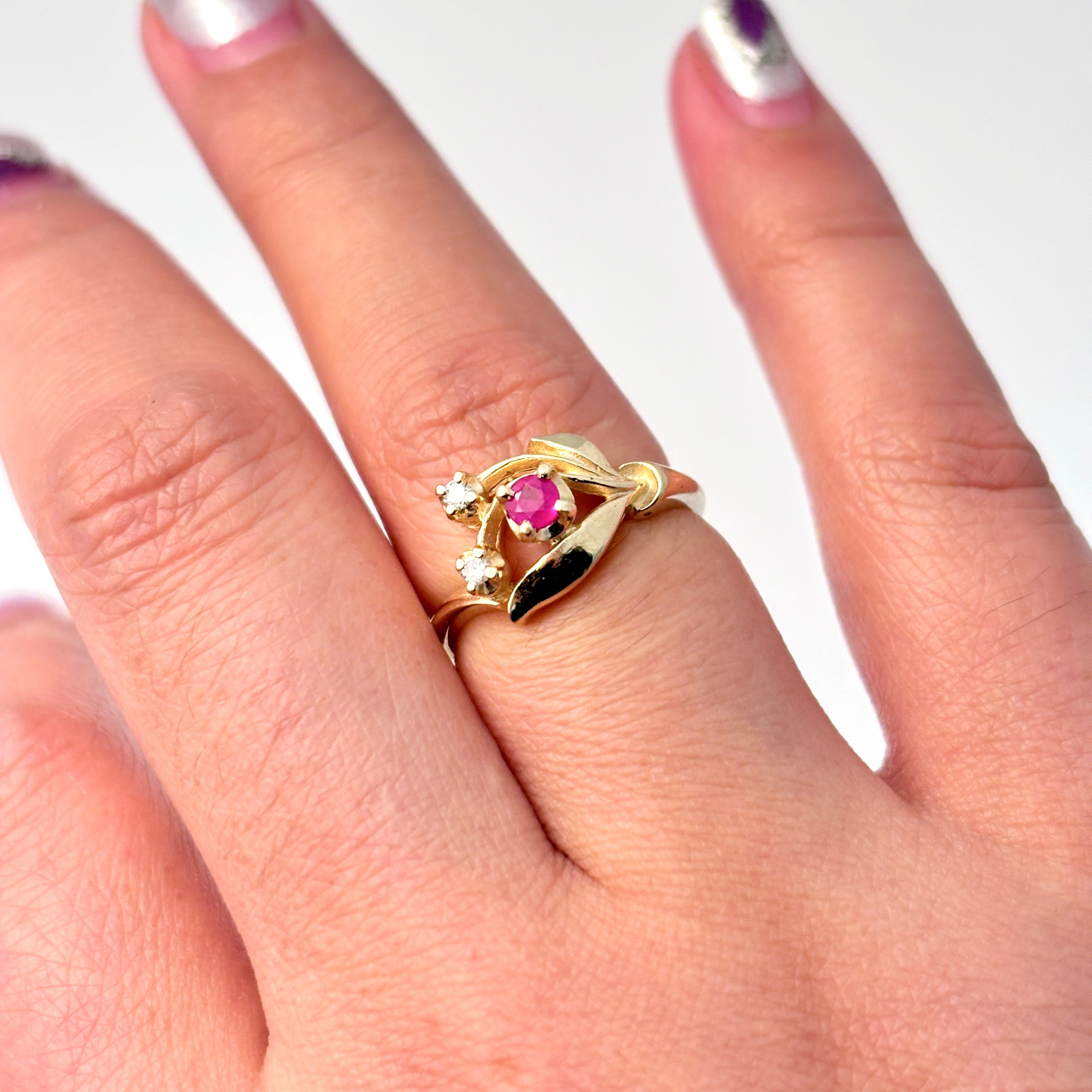 14K Yellow Gold Ruby and Diamond Ring | 0.12ct, 0.05ctw | SZ 5.5