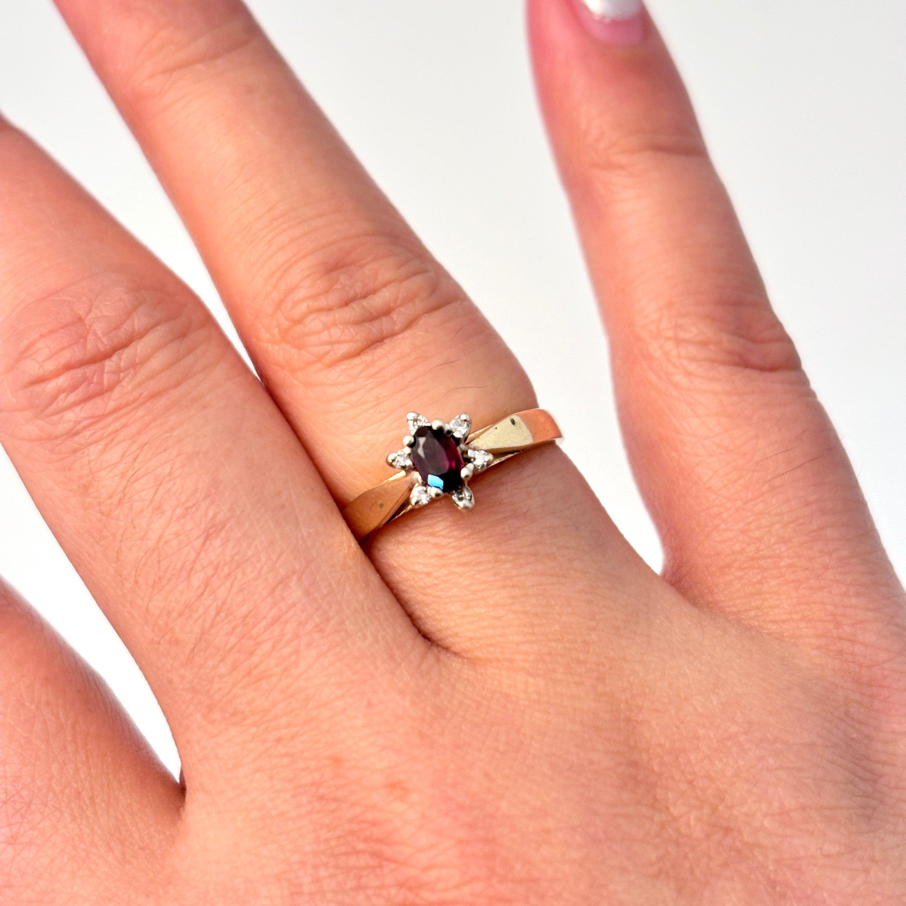 14K Yellow Gold Almandite/Garnet and Diamond Ring | 0.25ct, 0.03ctw | SZ 6
