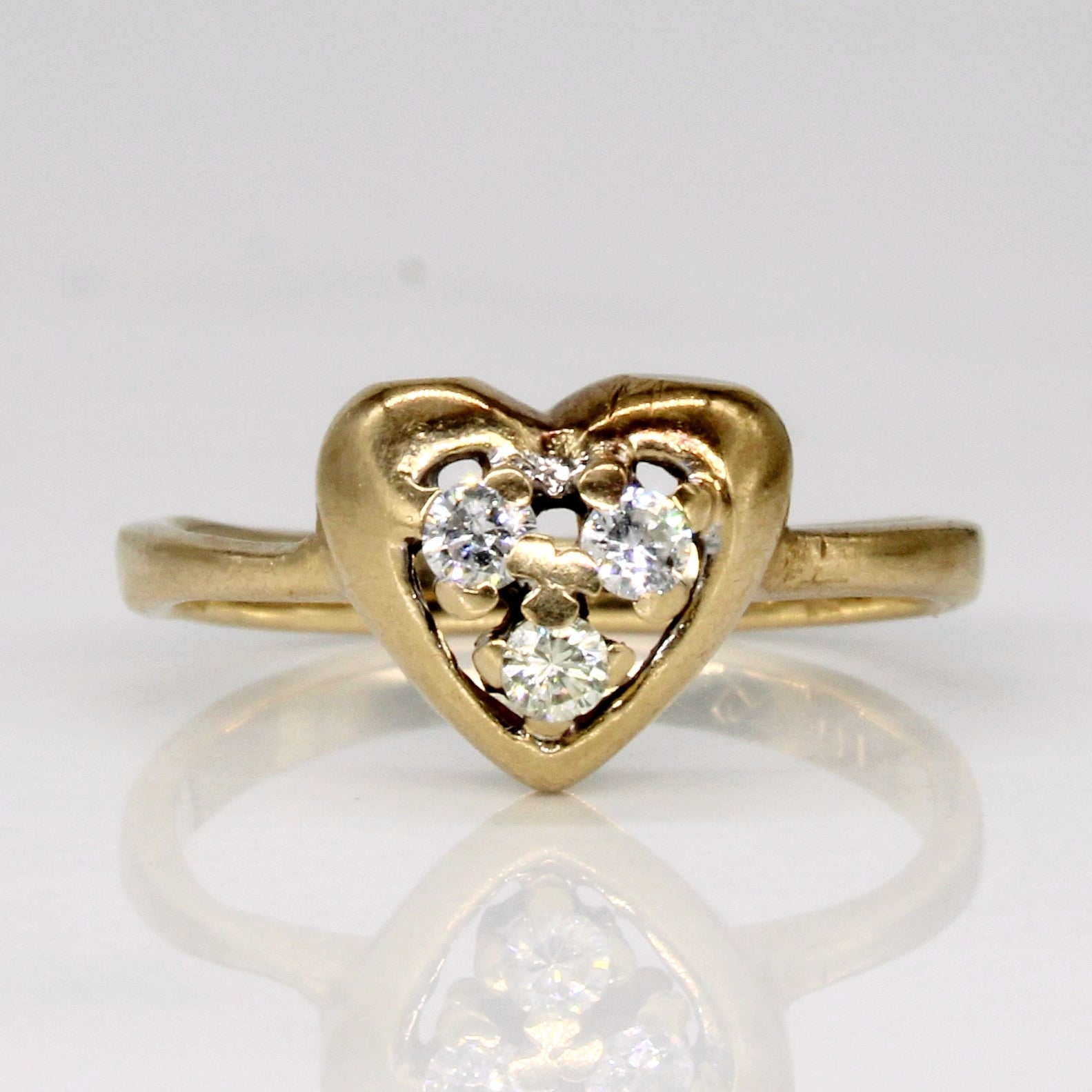 Diamond Heart Ring | 0.09ctw | SZ 4 |