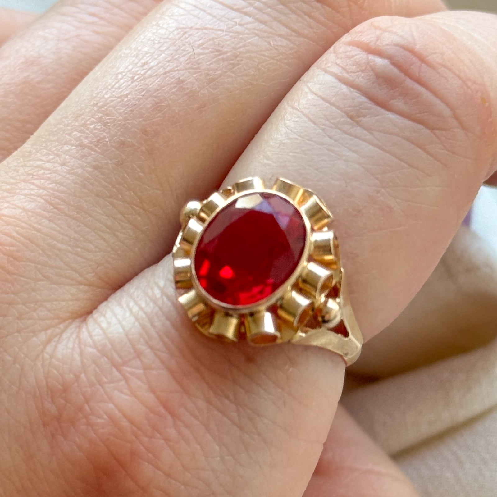 Oval Cut Synthetic Ruby Cocktail Ring | 3.60ct | SZ 7.25 |