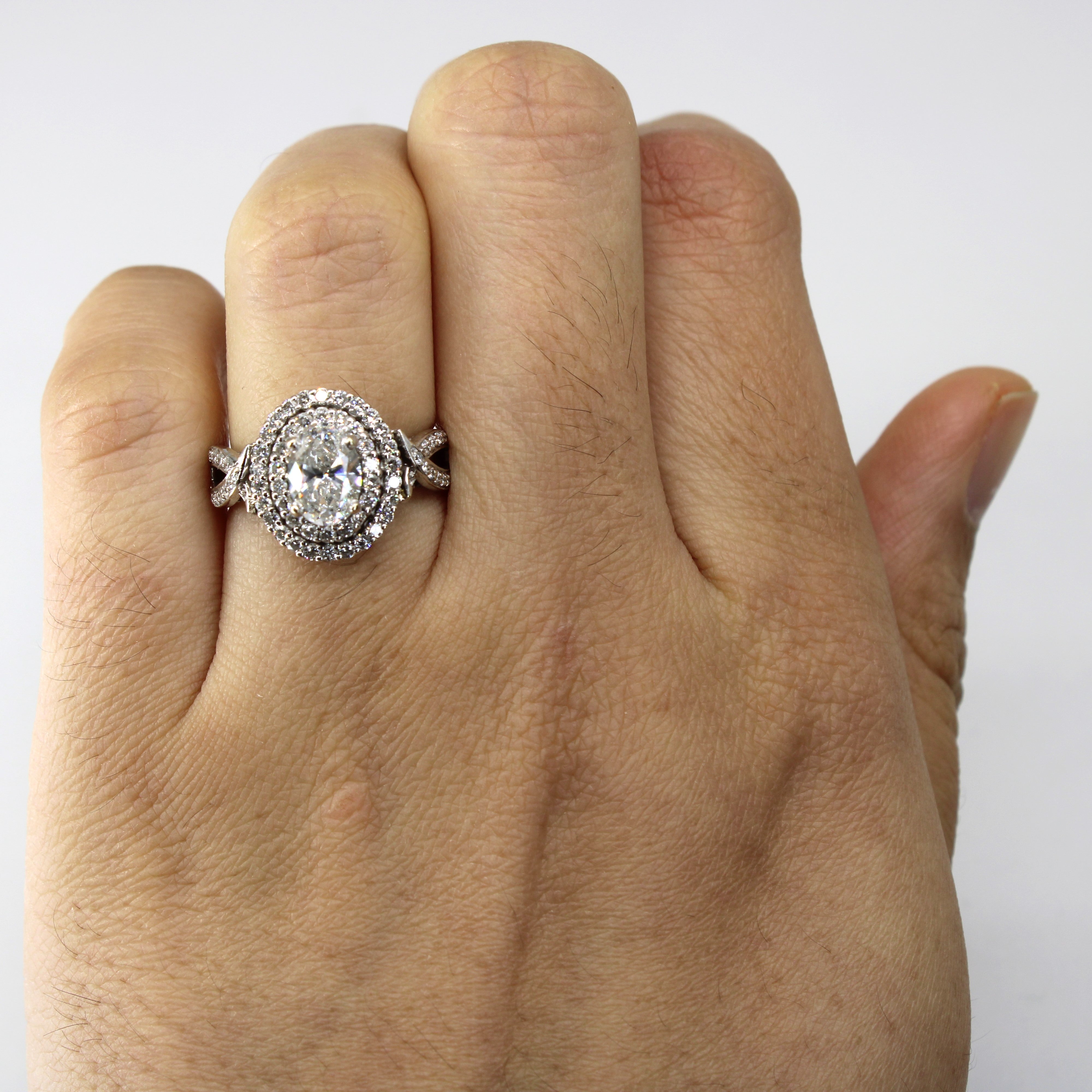 Halo Diamond Engagement Ring | 1.73ctw VVS2 G | SZ 4.75 |