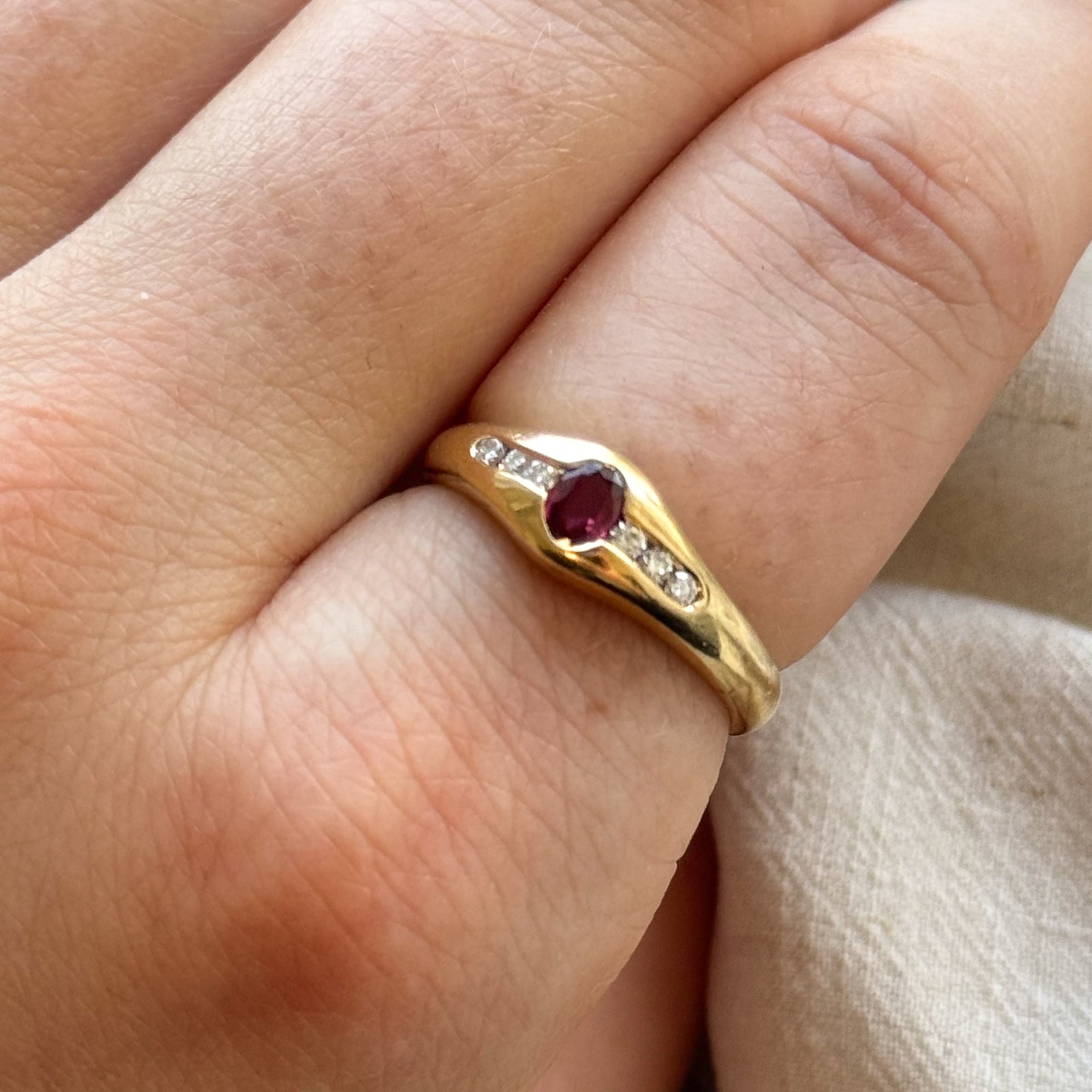 Ruby & Diamond Tapered Ring | 0.19ct, 0.10ctw | SZ 6.75 |