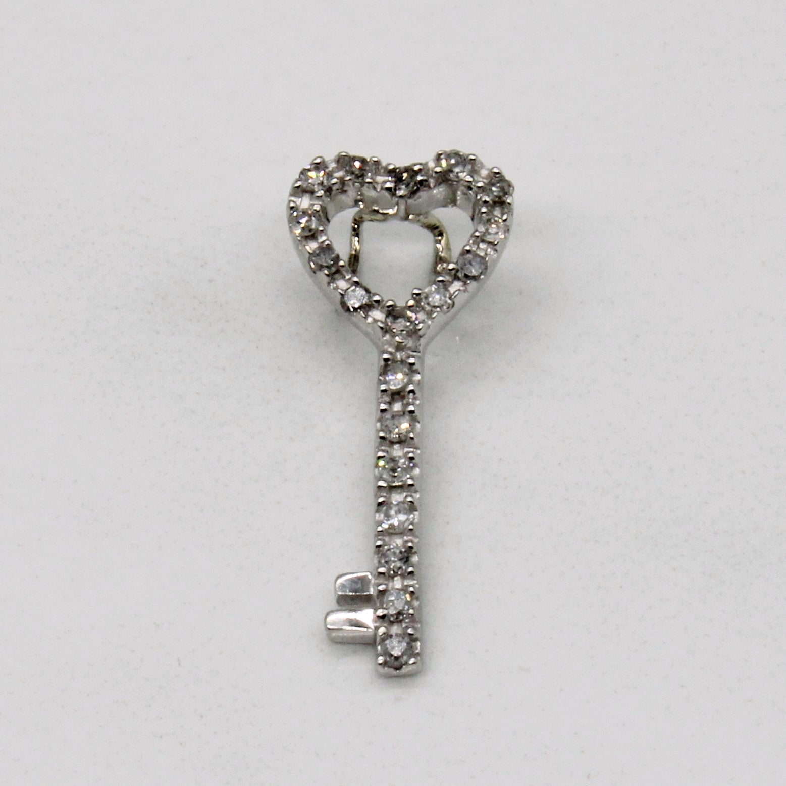 Diamond Heart Key Pendant | 0.10ctw |