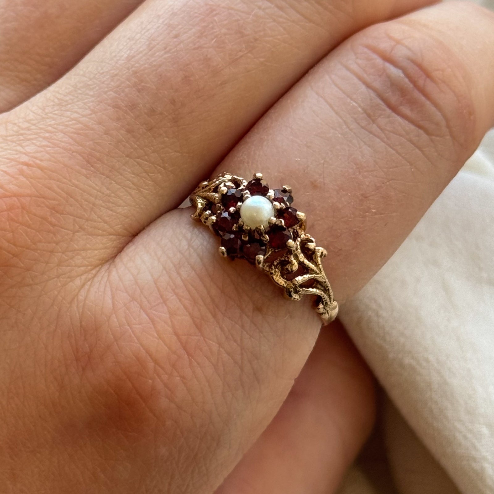 1975 Birmingham Garnet & Seed Pearl Flower Ring | 0.50ctw | SZ 7.5 |