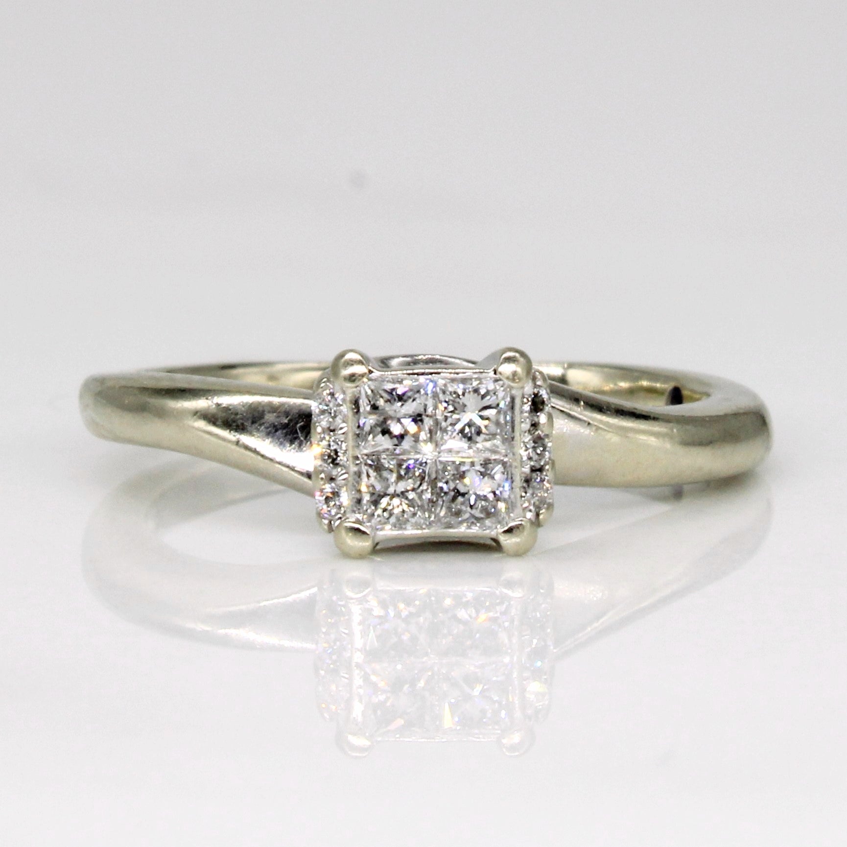 Diamond & Hidden Sapphire Cluster Ring | 0.16ctw | SZ 4.5 |