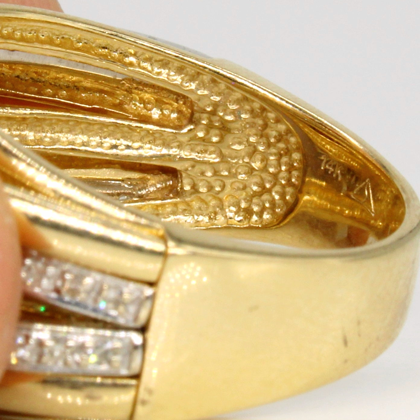 Diamond Overlapping Bands Ring | 0.30ctw | SZ 10.25 |