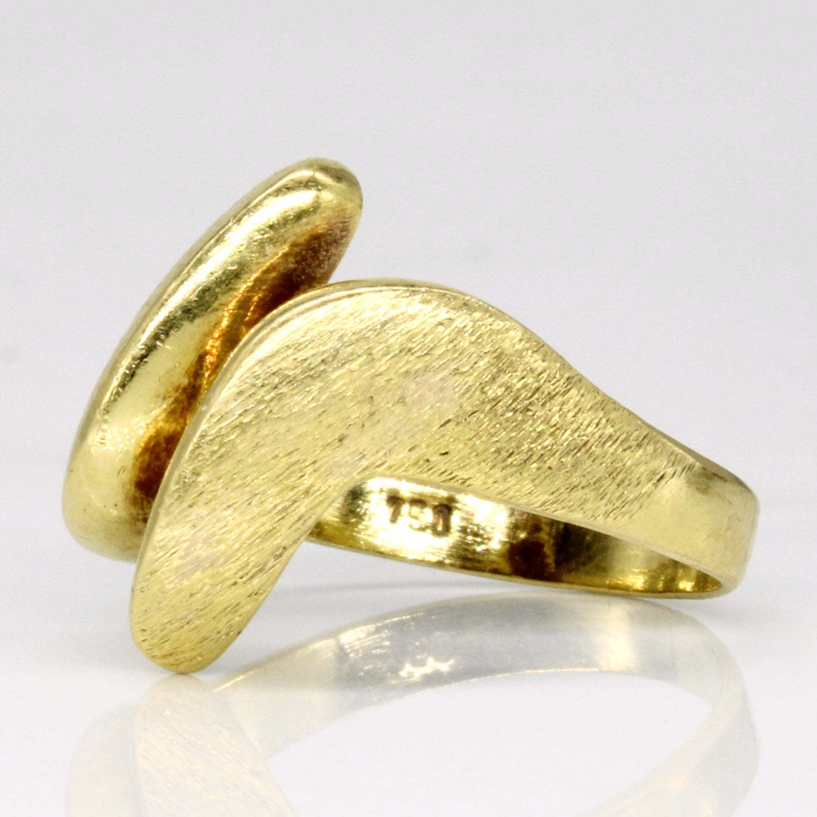 18k Yellow Gold Ring | SZ 5.75 |