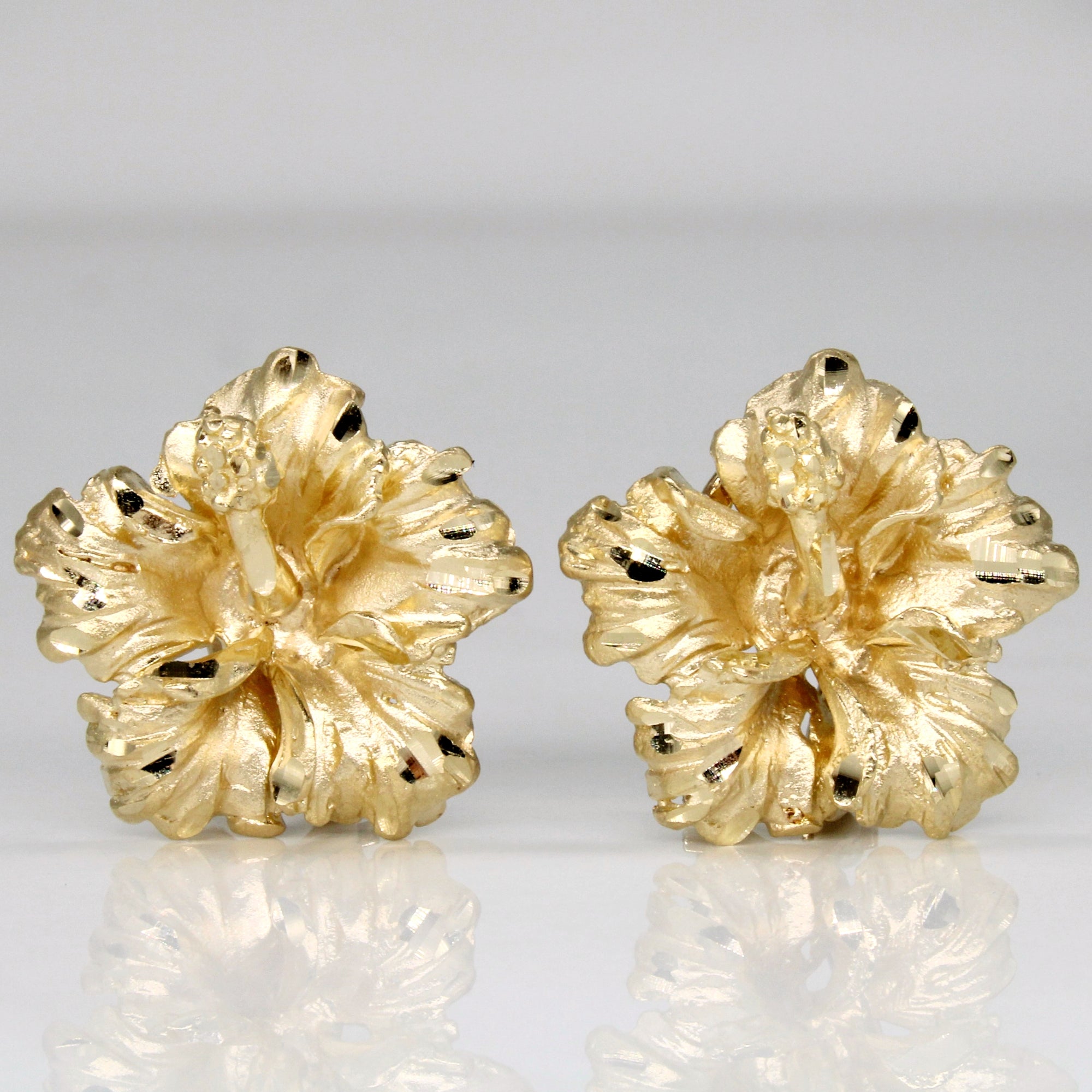 14k Yellow Gold Flower Earrings