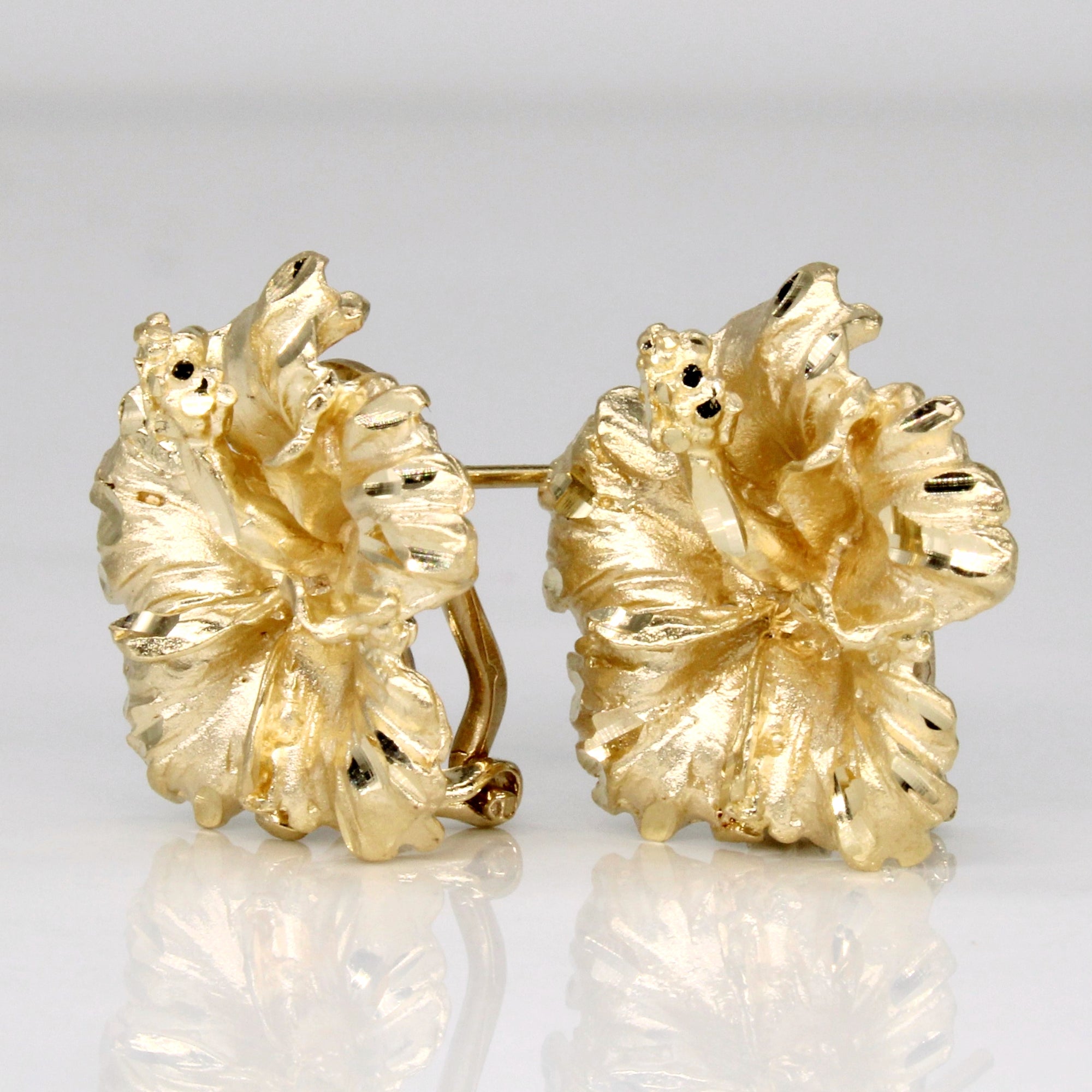 14k Yellow Gold Flower Earrings