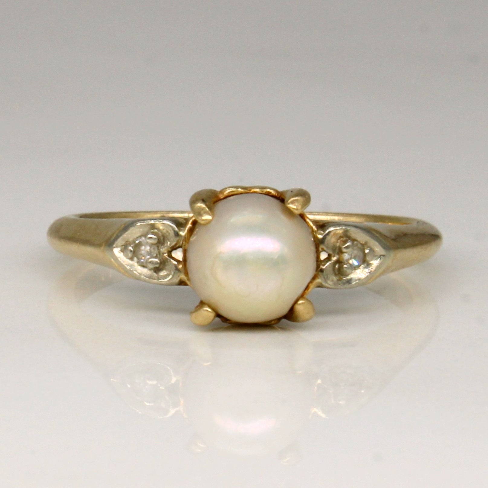 Pearl & Diamond Ring | 0.02ctw | SZ 5.25 |