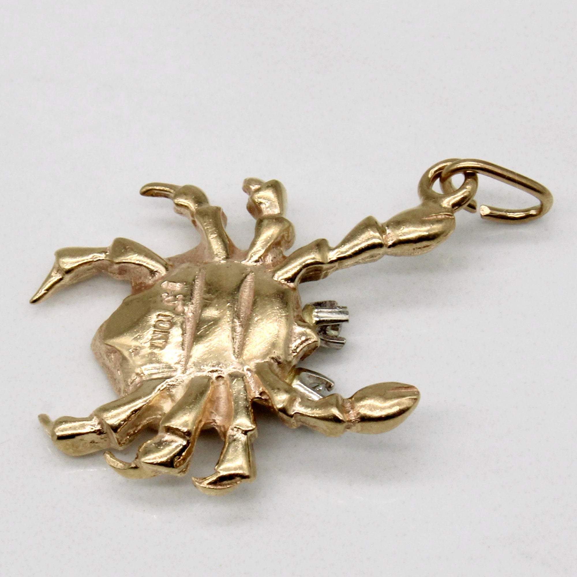 Diamond Crab Pendant | 0.04ctw |