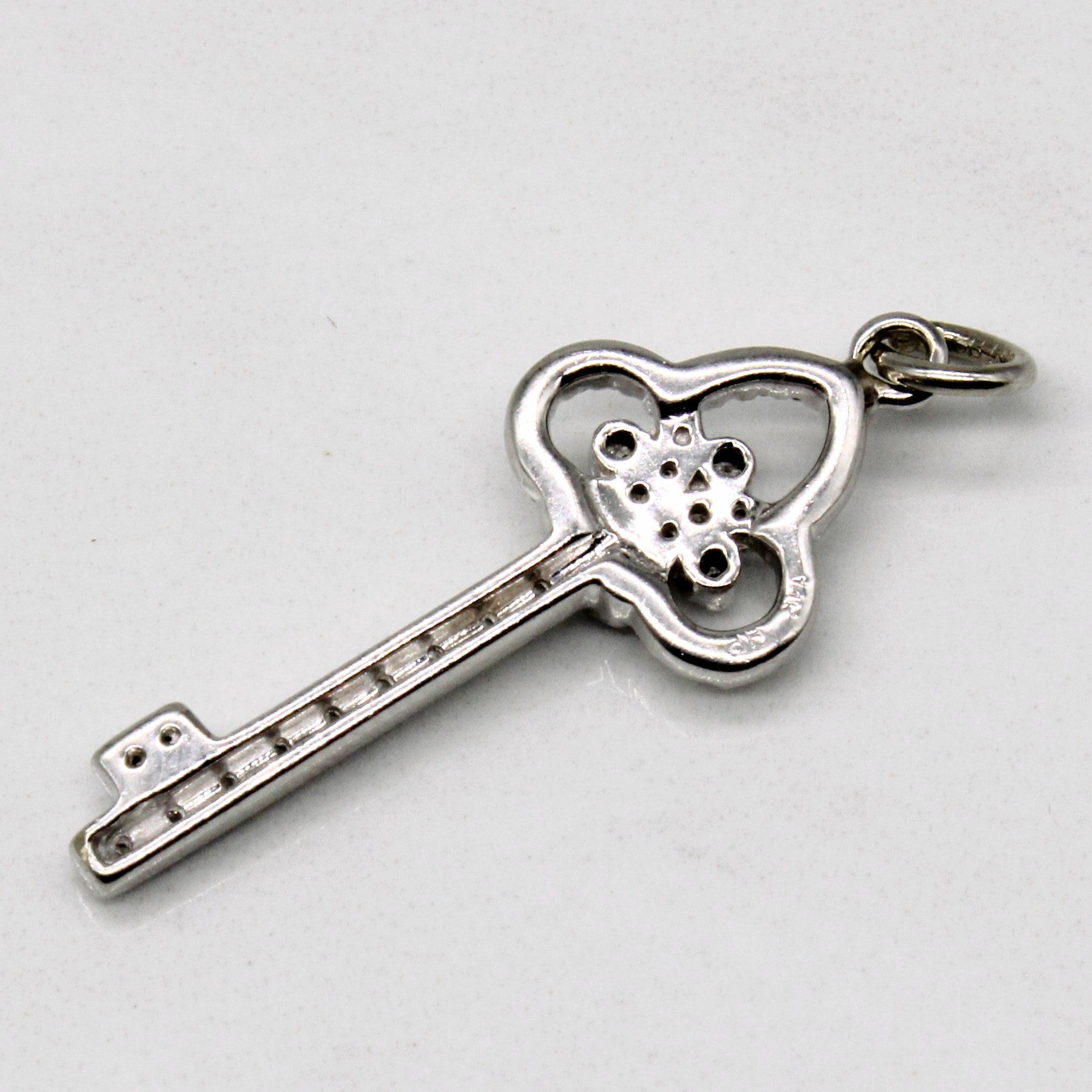 Diamond Key Pendant | 0.09ctw |