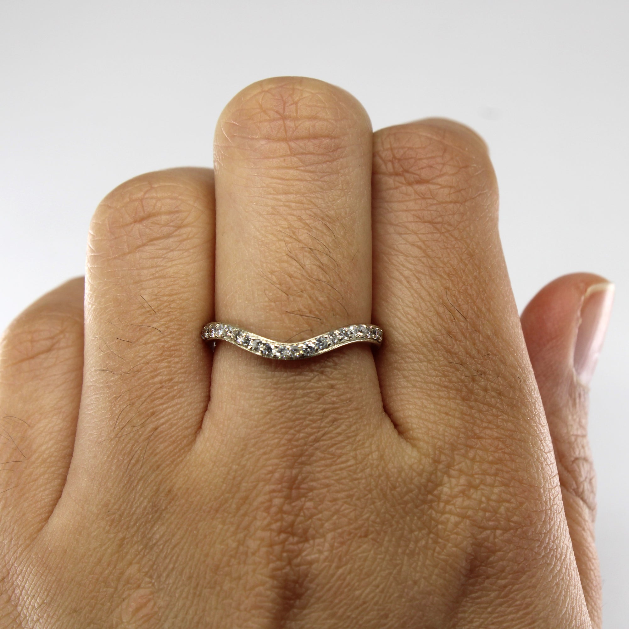 Pave Diamond Chevron 14k Ring | 0.27ctw | SZ 7 |