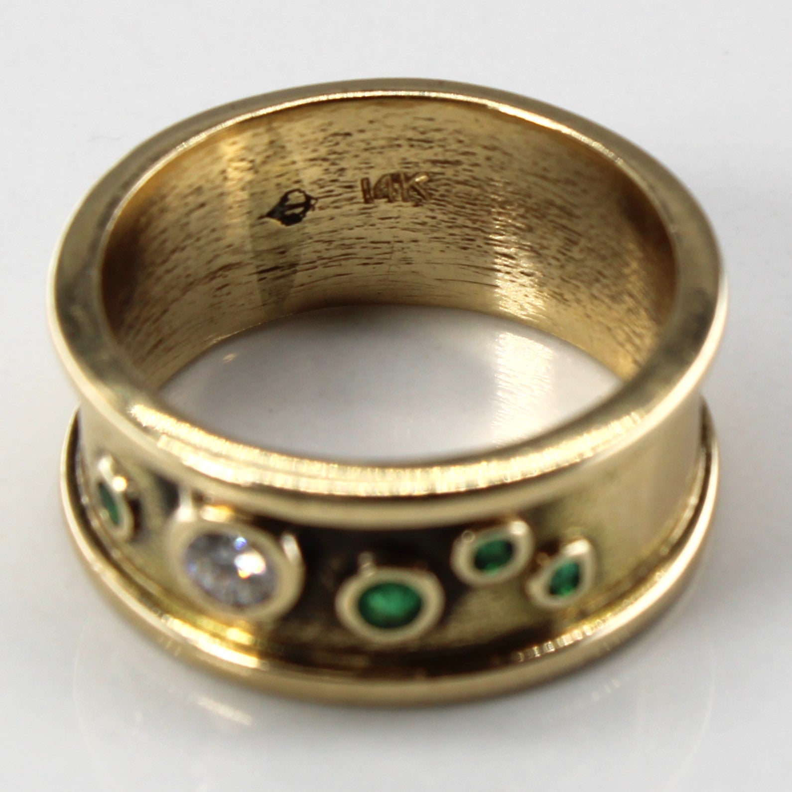 Bezel Set Emerald & Diamond 14k Band | 0.15ct | SZ 7.5 |