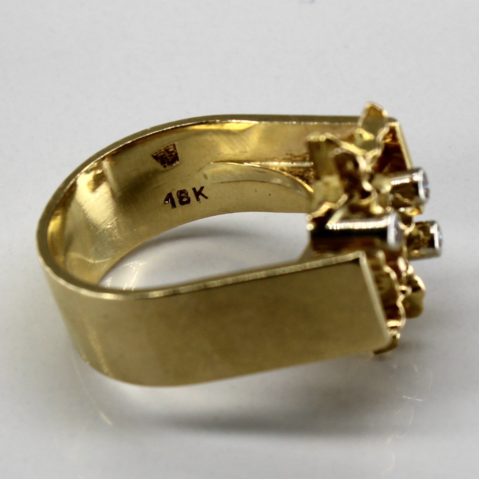 Bezel Set Diamond Textured Gold 18k Ring | 0.12ctw | SZ 6.75 |