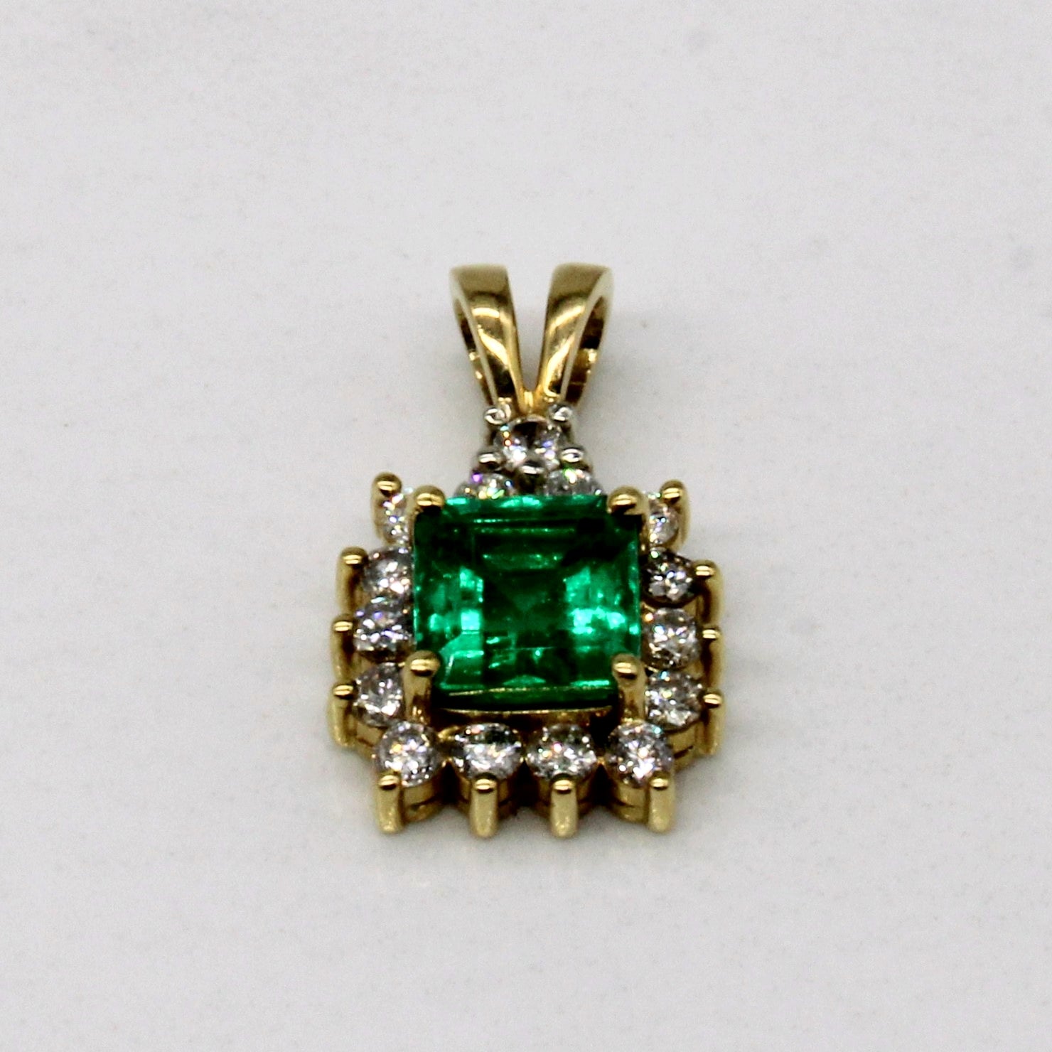 Emerald & Diamond Pendant | 1.02ct, 0.40ctw |
